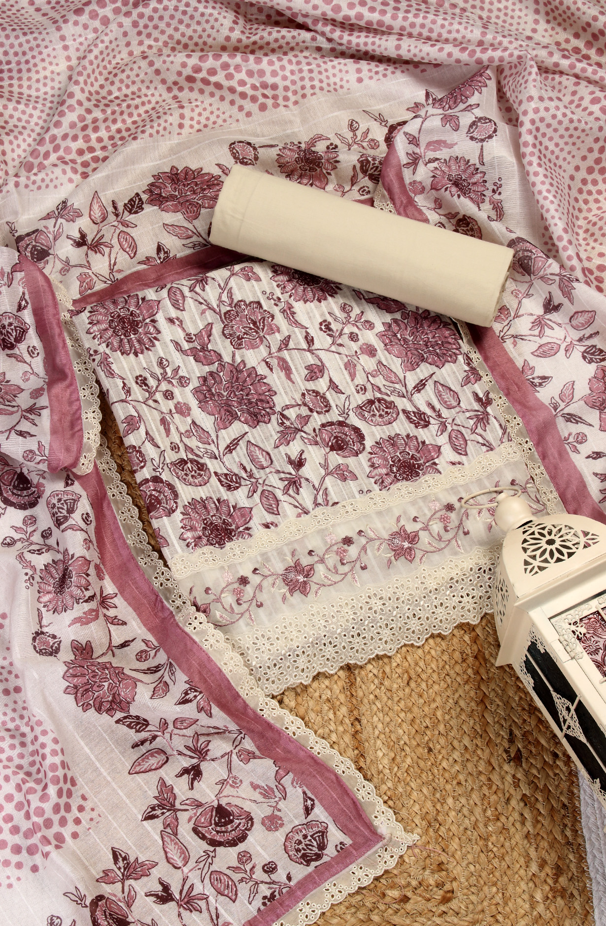 Off-white Linen Exclusive Digital Print Suit-sets with Dupatta - ANK1927C