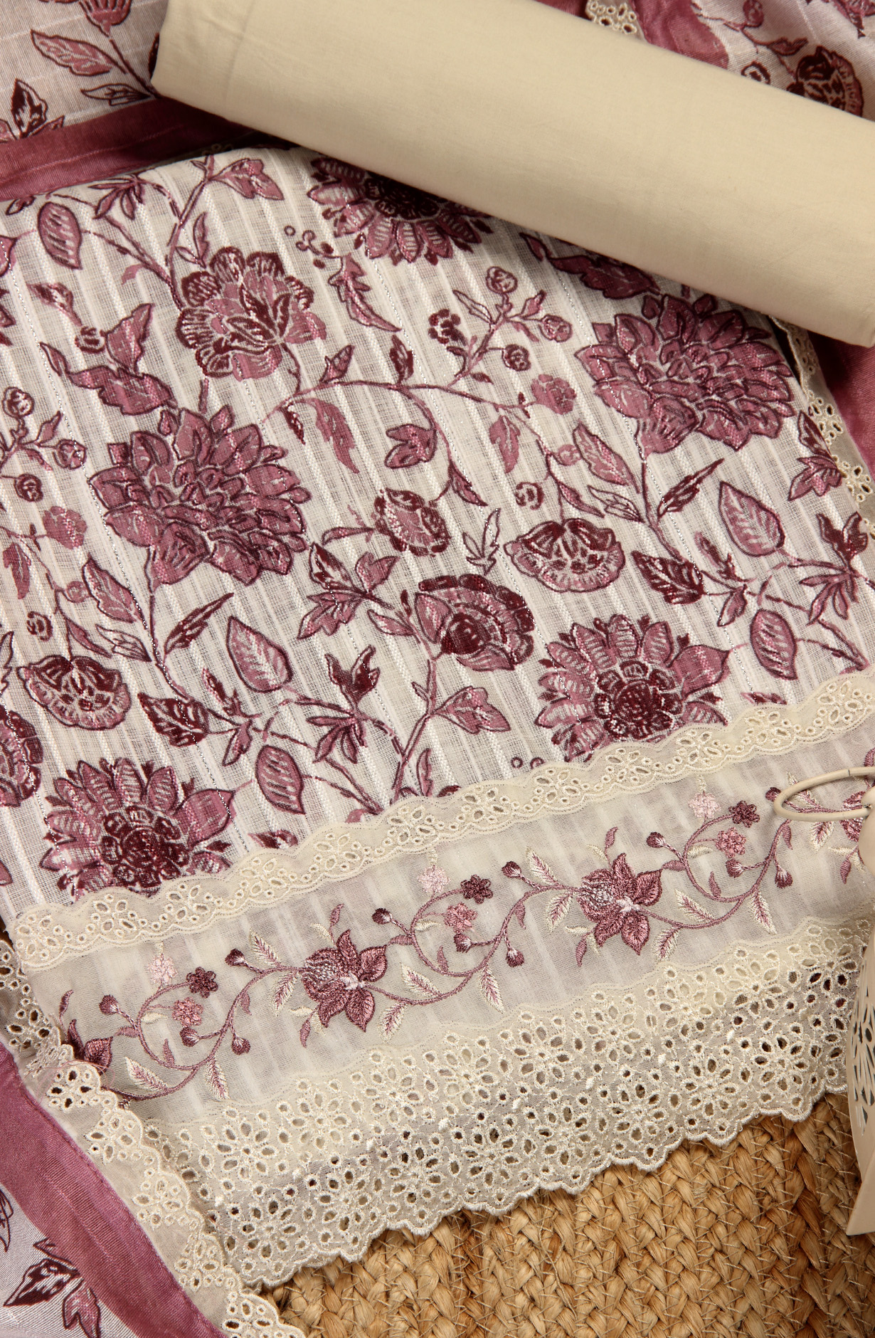 Off-white Linen Exclusive Digital Print Suit-sets with Dupatta - ANK1927C