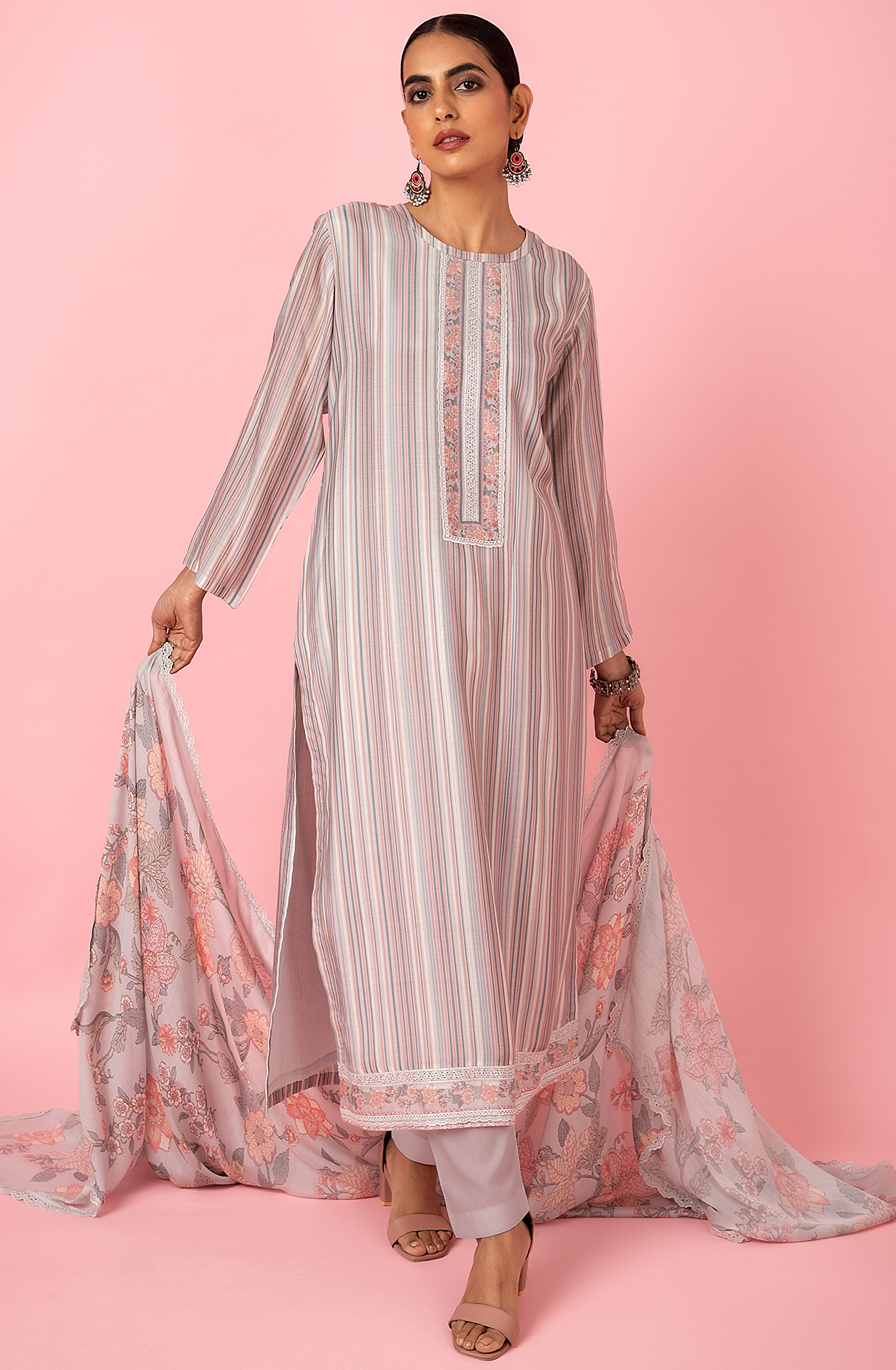 Grey and Multi Beautiful Muslin Digital Printed Salwar Kameez - ARB2181A