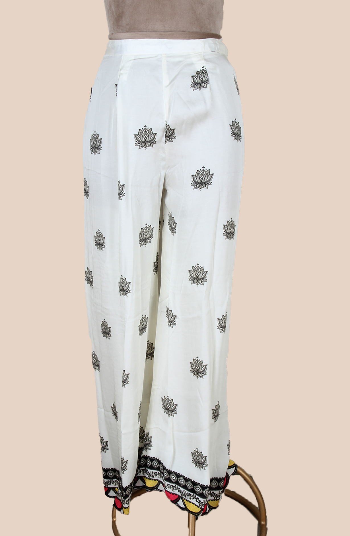 Cream and Black Ready-to-Wear Crepe Palazzo Suit - ARTS12452