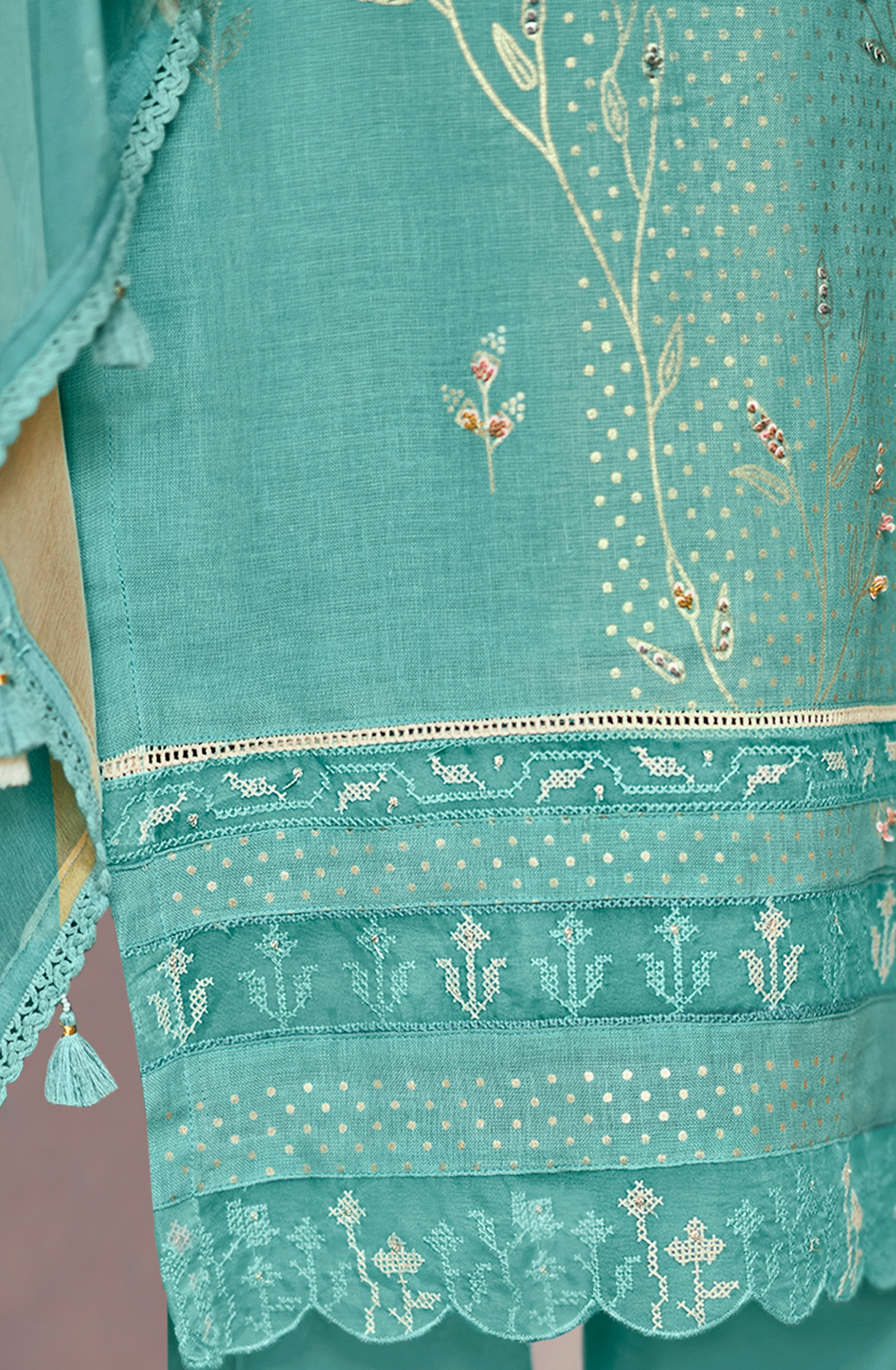Linen Sea Green Beautiful Lace Work Unstitched Suit with Chiffon Dupatta - BAS9005