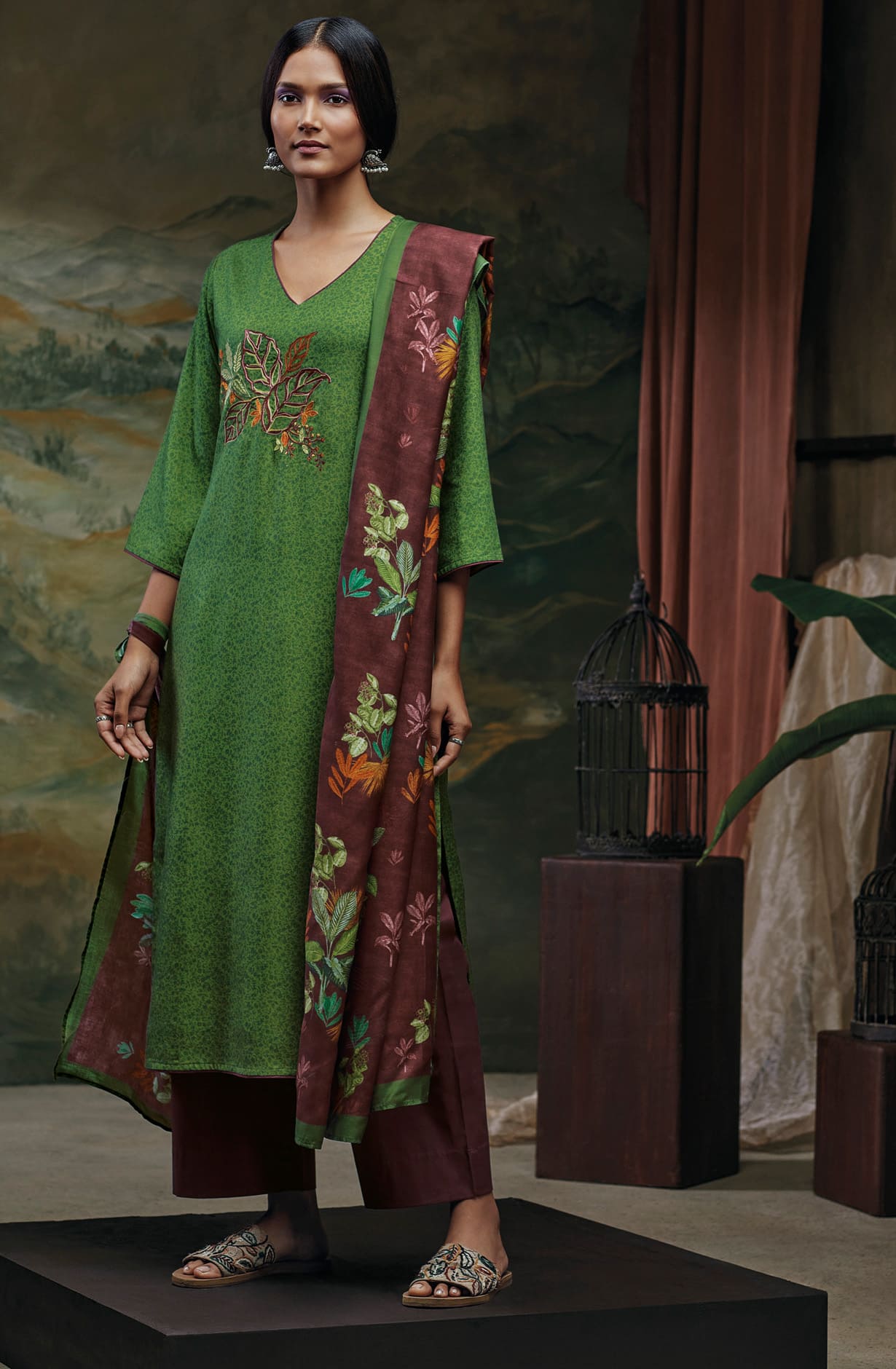 Bottle Green Spun Winterwear Unstitched Salwar Suit-set with Chinon Dupatta - SYMC1263