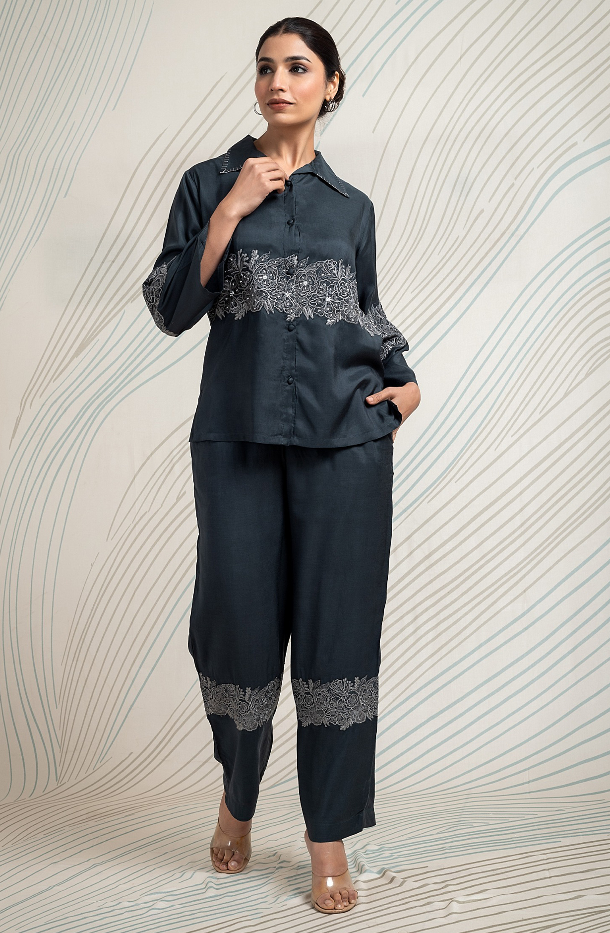 CLASSIC CONTRAST Muslin Embroidered Shirt Collar Neck Co-ord Set - CONNCDS005 - Available Size L  XXL