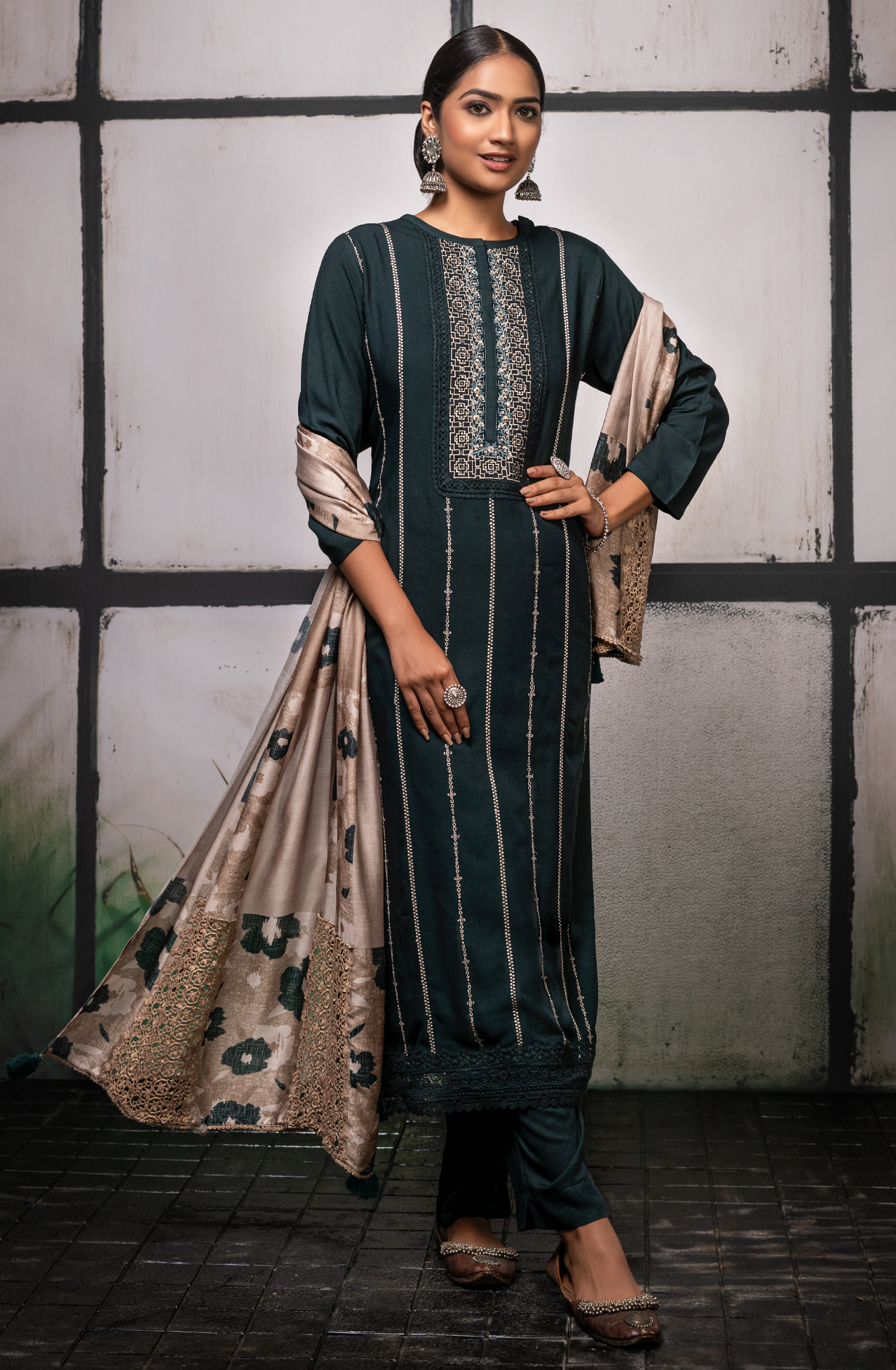 Bottle Green Pashmina Unstitched Embroidered Salwar Kameez - DAS1610