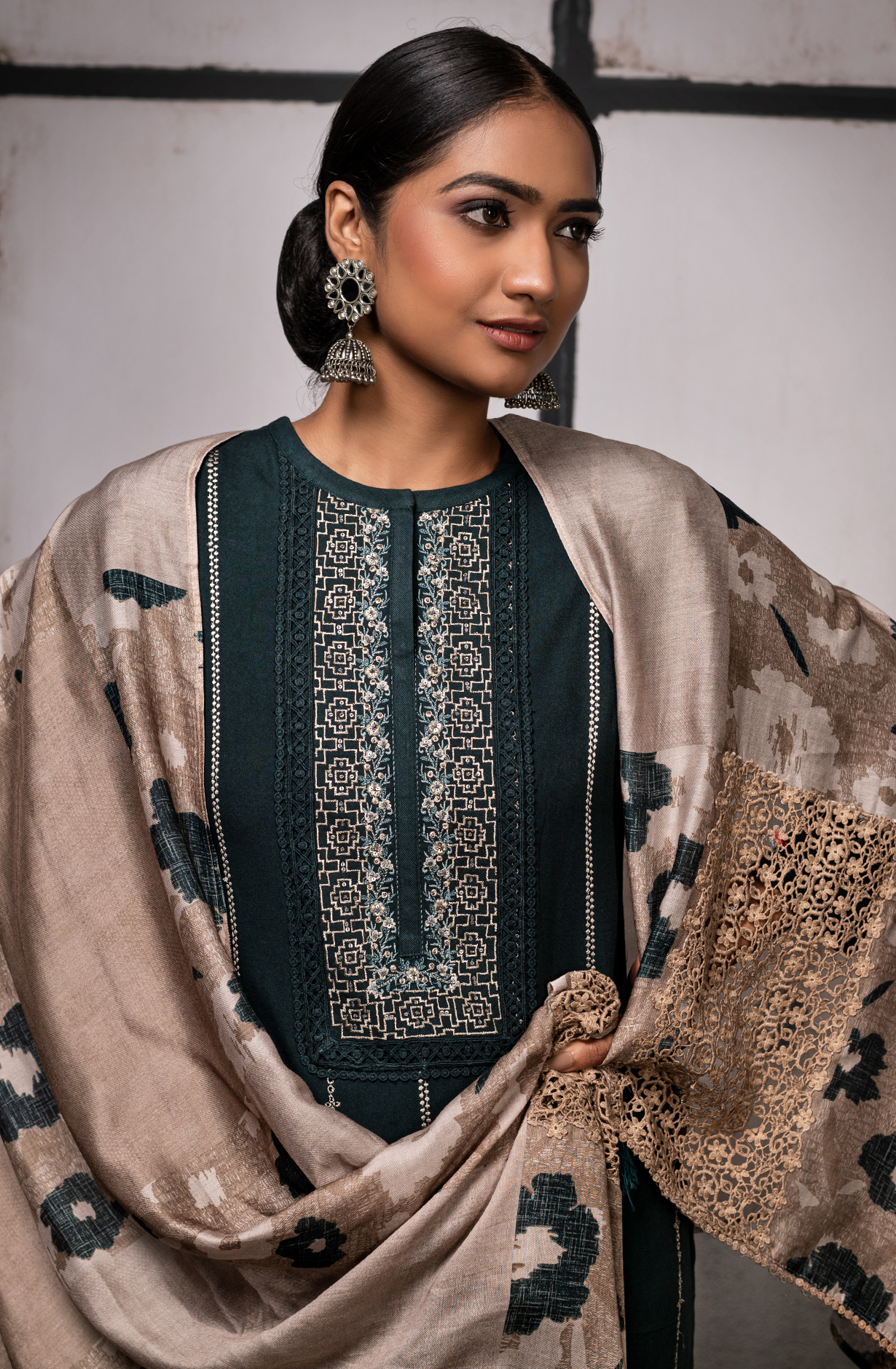 Bottle Green Pashmina Unstitched Embroidered Salwar Kameez - DAS1610