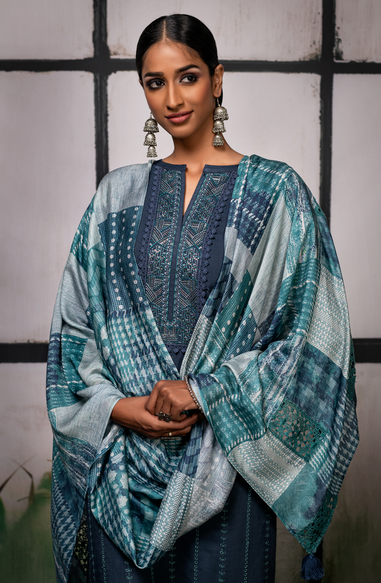 Blue Pashmina Unstitched Embroidered Salwar Kameez - DAS1611