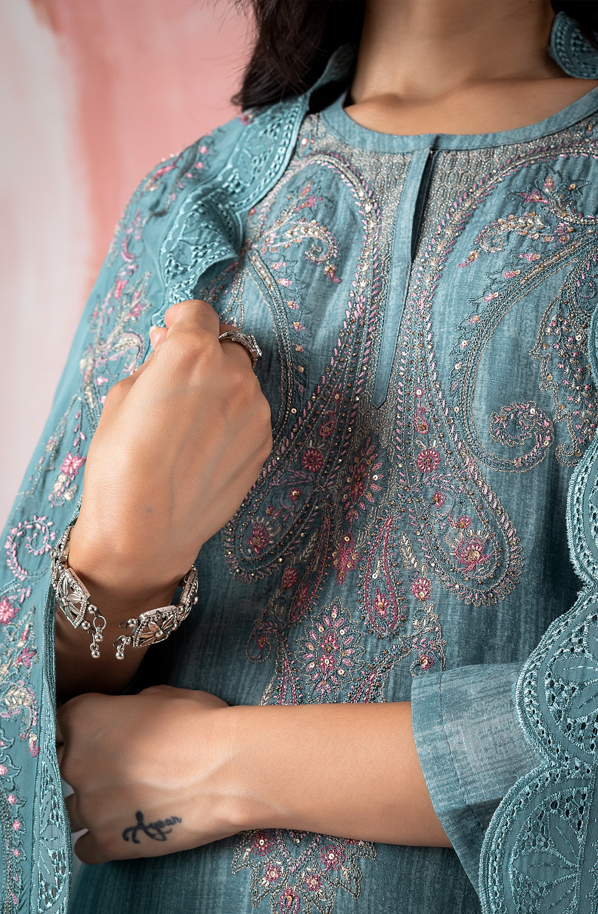 Pastel Green Linen Beautiful Embroidered Suit with Organza Dupatta - DHA1958B