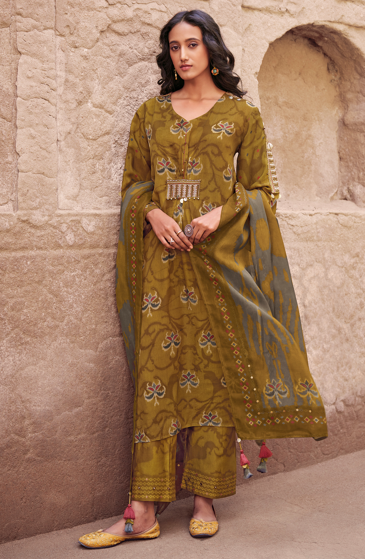 Mehndi Green Crepe Beautiful Digital Printed Unstitched Suit with Organza Dupatta - DIL3401D