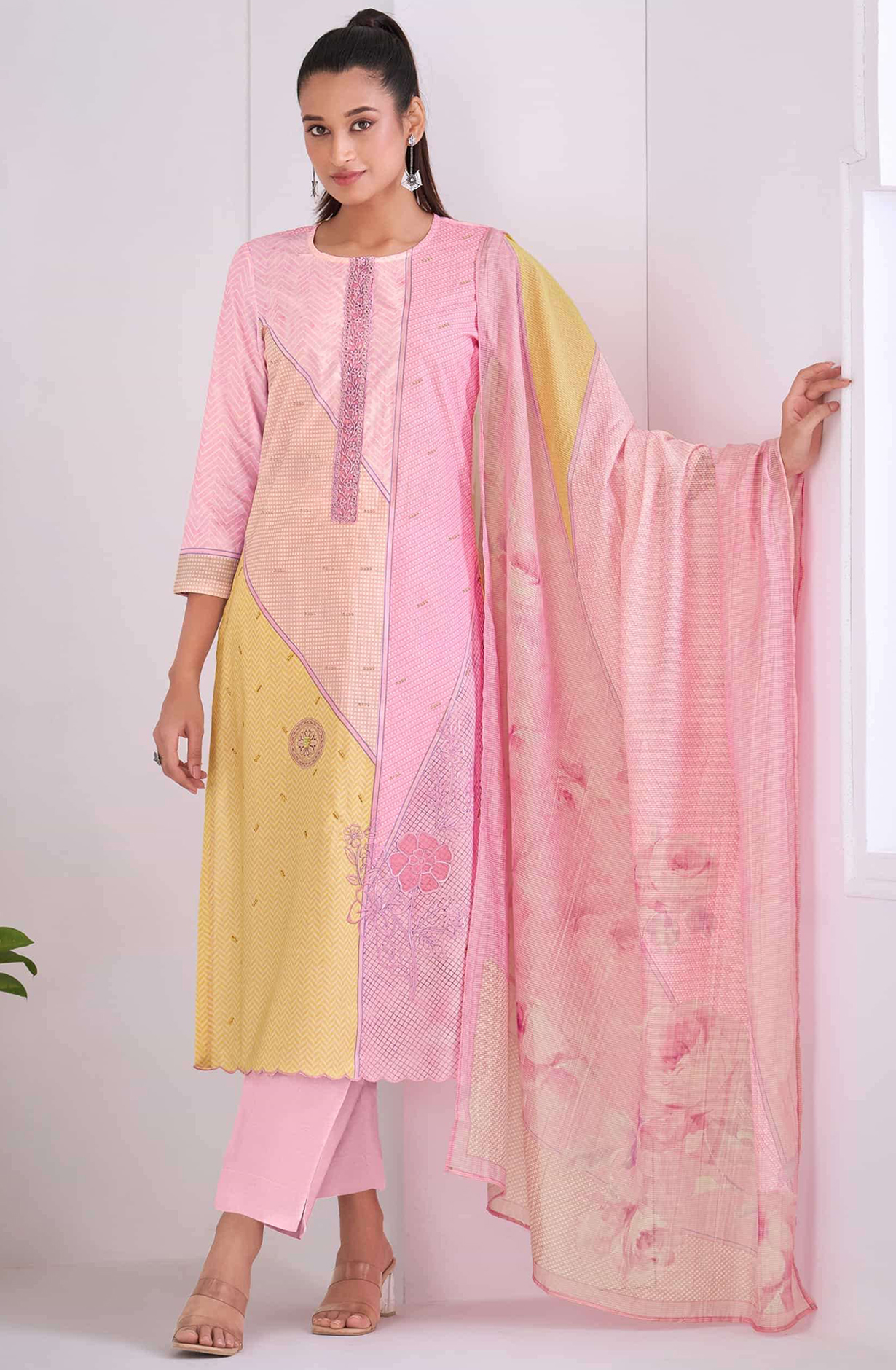 Pink Pure Cotton Lawn Digital Printed Suit - DIV842