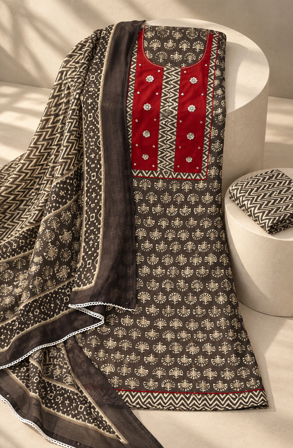 Grey Cotton Silk Beautiful Suit Set with Dupatta - 983-6926
