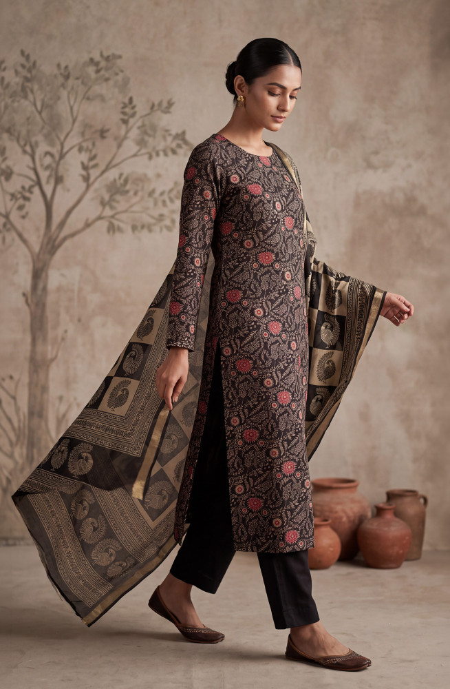 Image of Black Cotton Silk Unstitched Suit Set with Beautiful Dupatta - 983-6824C