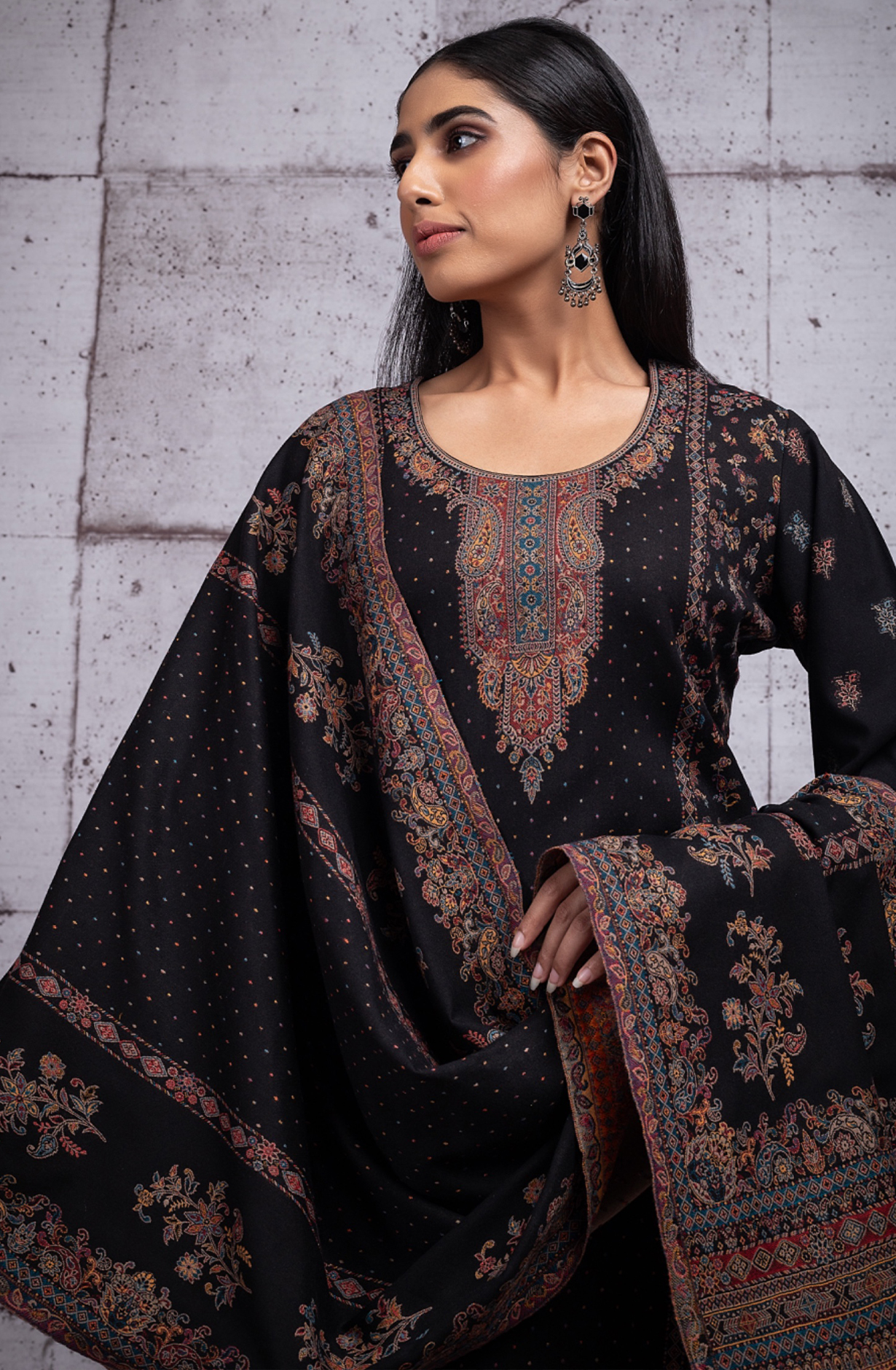 Black Pashmina Woven Jacquard Salwaar Kameez - 1000-8129A