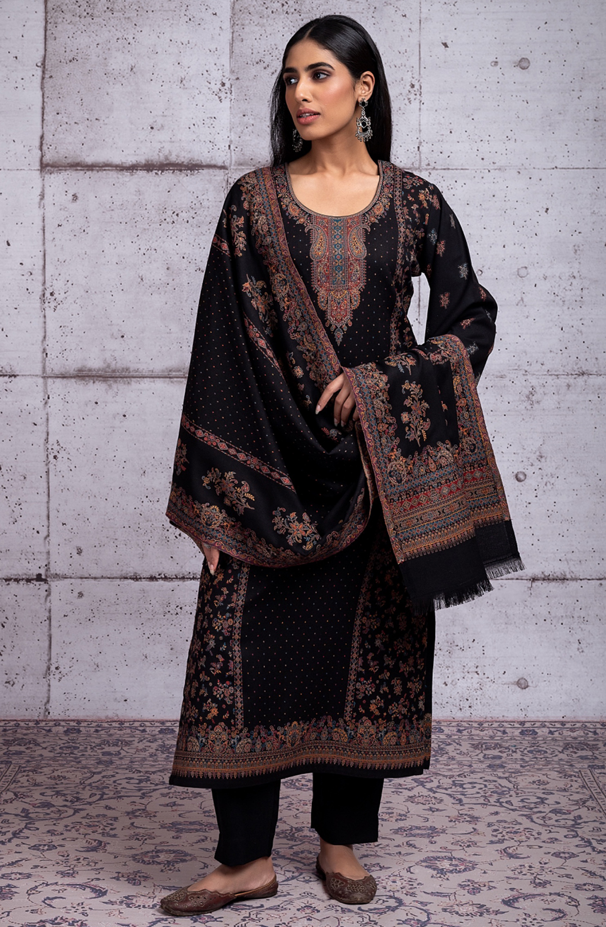 Black Pashmina Woven Jacquard Salwaar Kameez - 1000-8129A