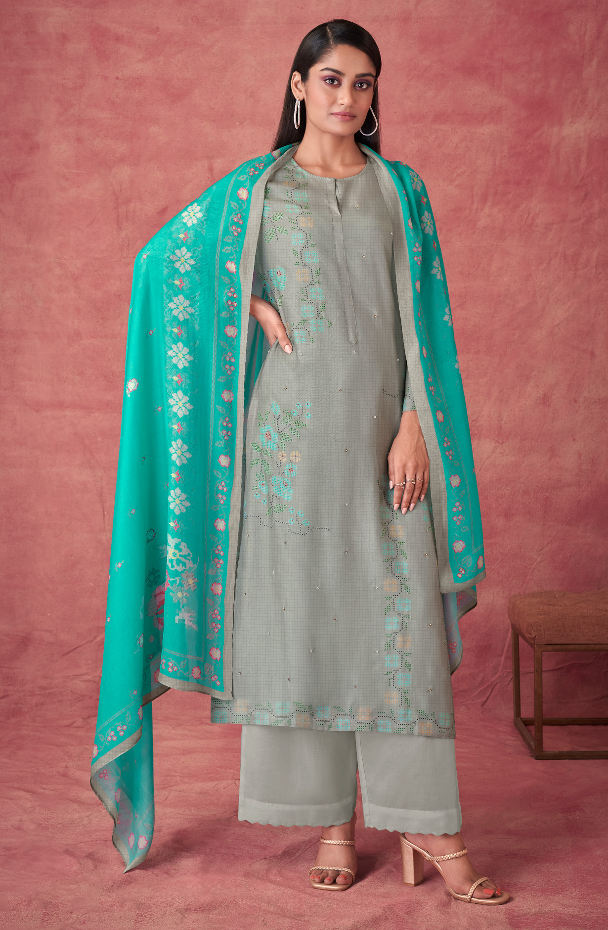 Grey Muslin Silk Digital Printed Suit with Organza Dupatta - CRO792
