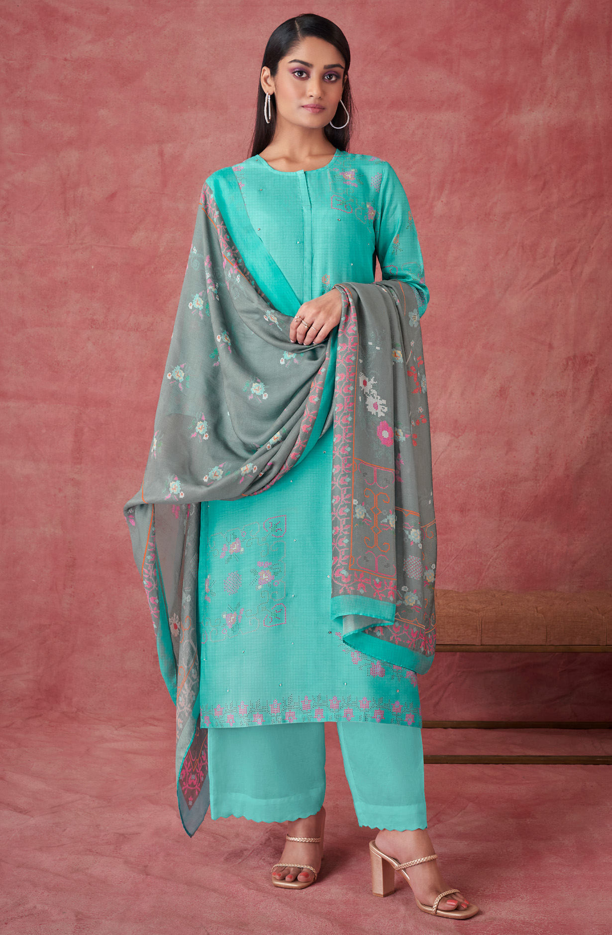Firozi Muslin Silk Digital Printed Suit with Organza Dupatta - CRO768