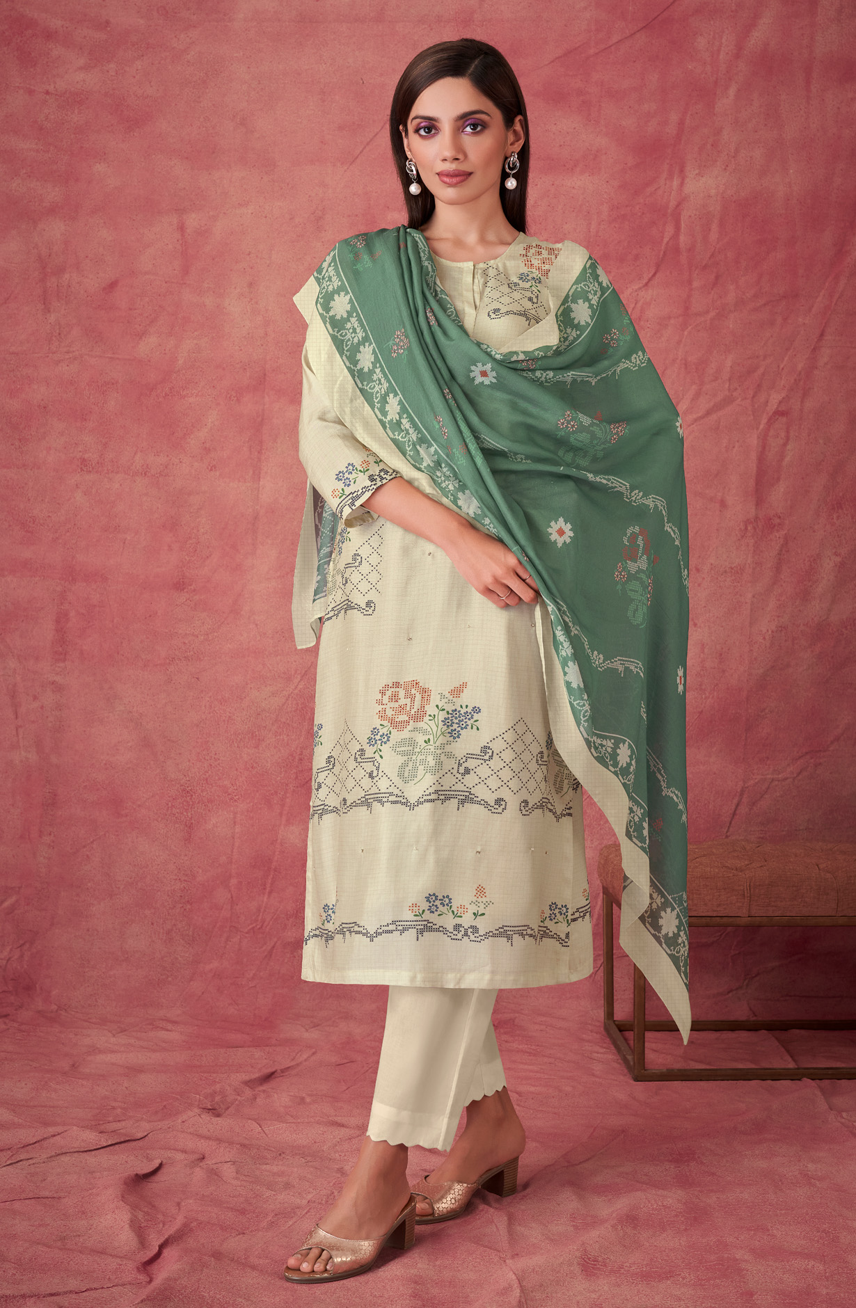 Cream Muslin Silk Digital Printed Suit with Organza Dupatta - CRO735