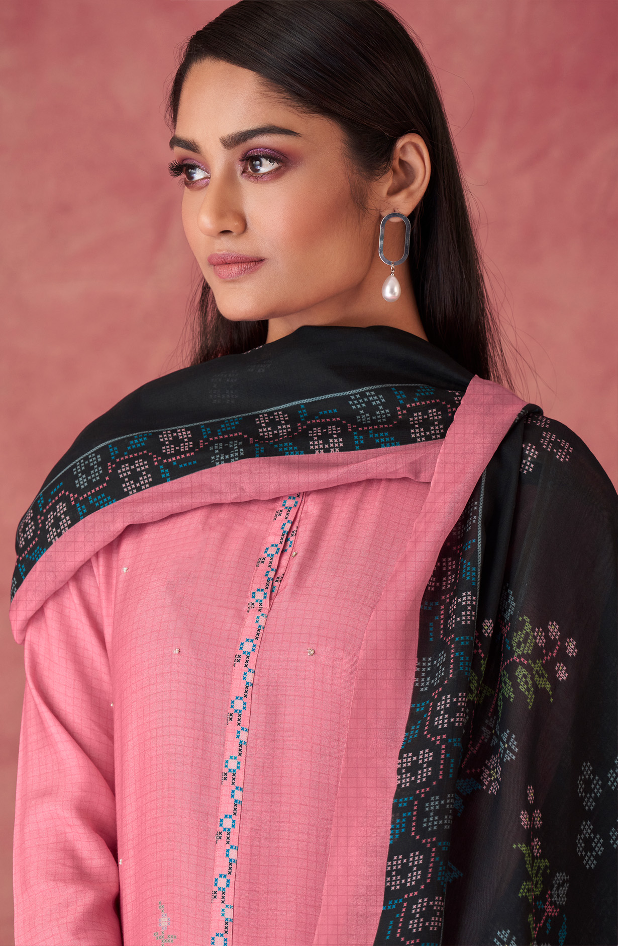 Pink Muslin Silk Digital Printed Suit with Organza Dupatta - CRO718