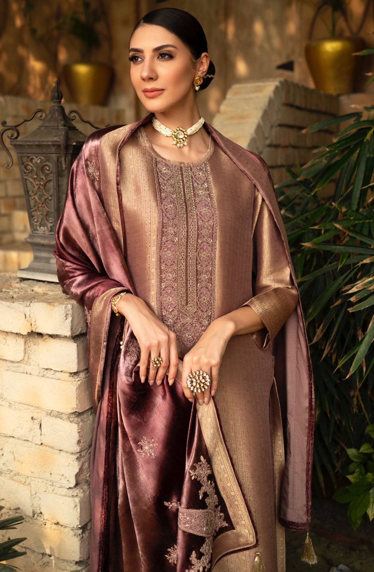 Mauve Pure Silk Suit-Set with Beautiful Velvet Dupatta - ZAH2282B
