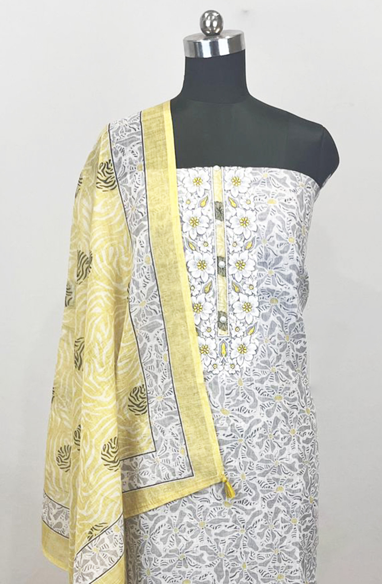 Grey Linen Unstitched Beautiful Suit Set with Dupatta - 131-EE5535A-2A