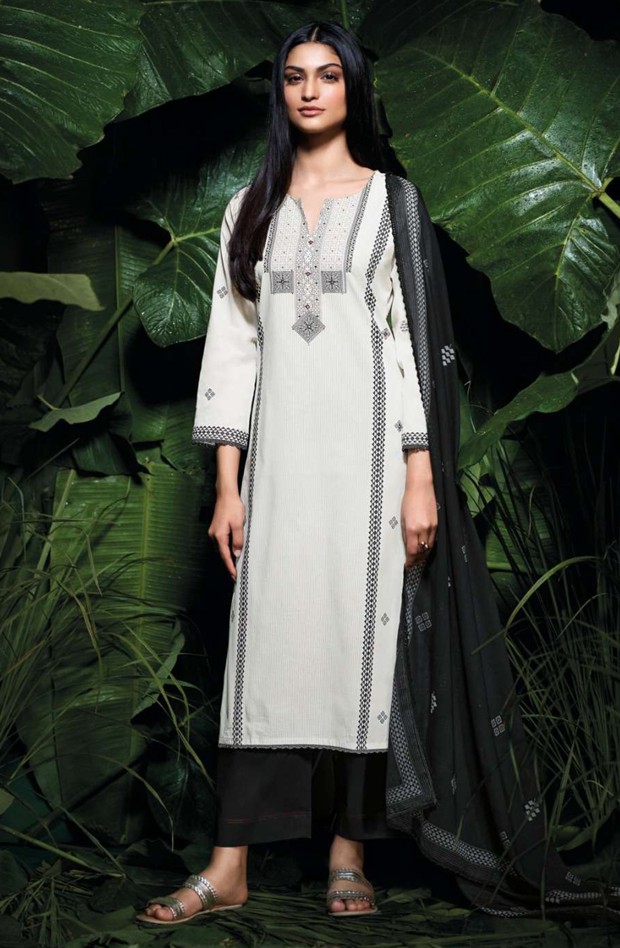 Black premium cotton Unstitched Suit Set with Dupatta - KRIS4498A