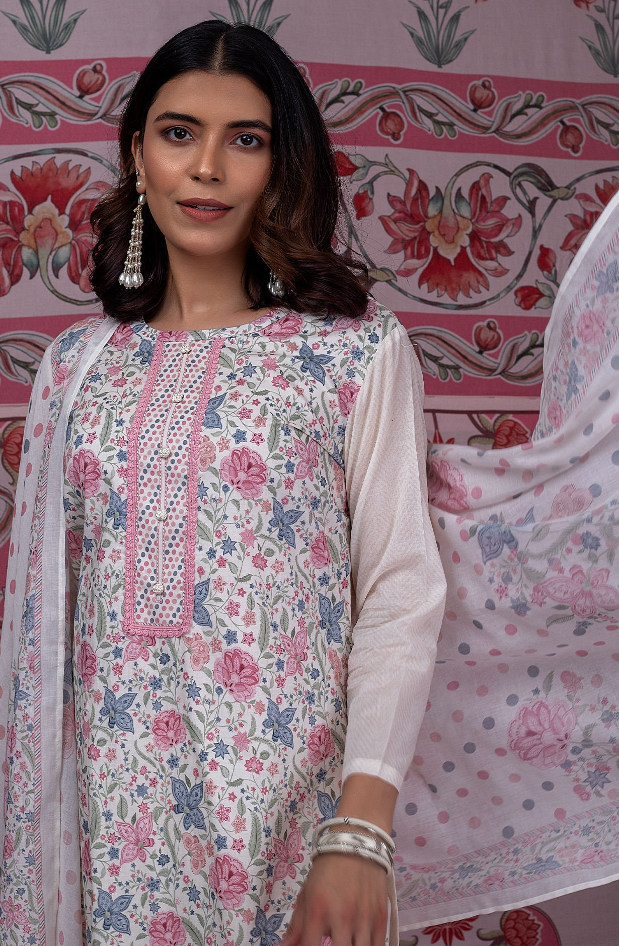 Pure Cotton Lawn Off-white and Multi Digital Printed Unstitched Suit with Lace Work - AFR2240