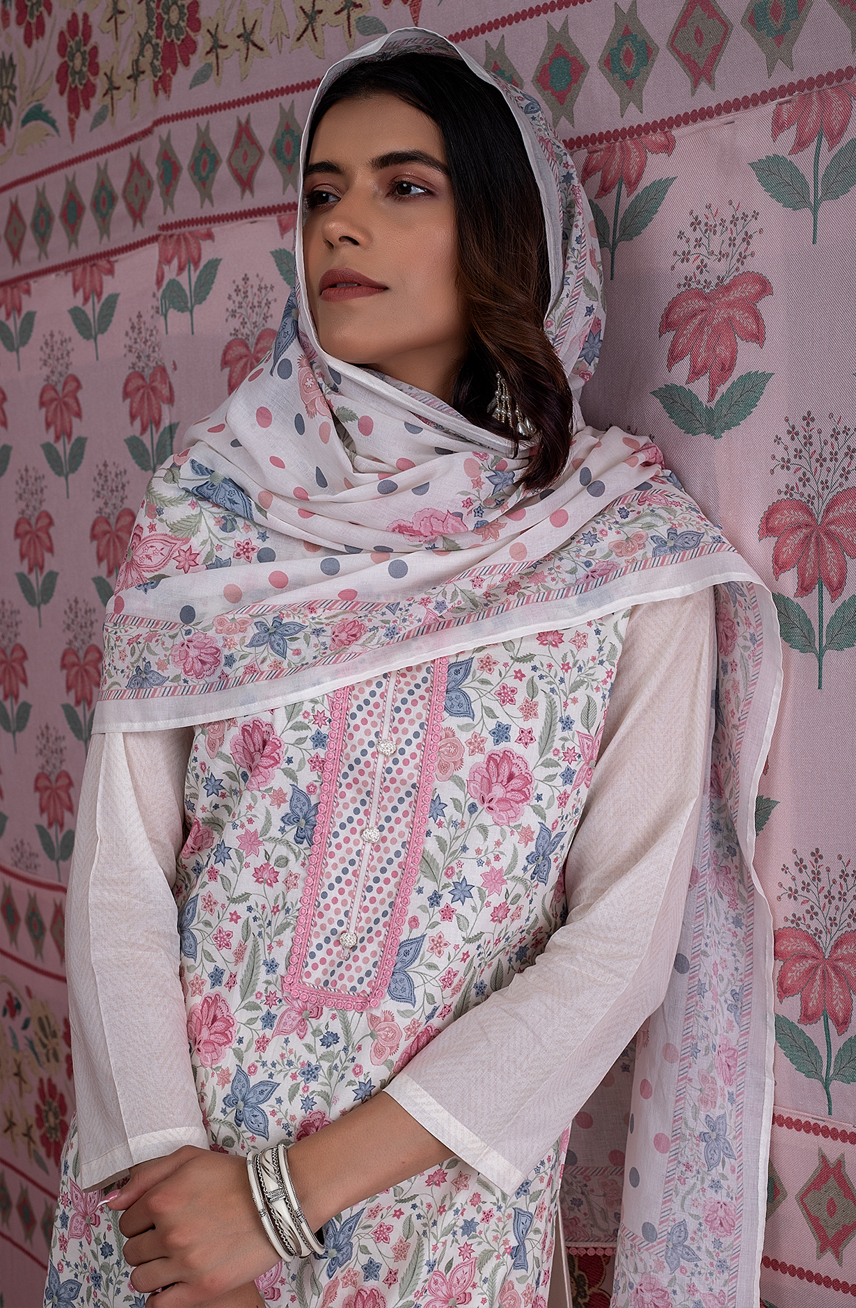 Pure Cotton Lawn Off-white and Multi Digital Printed Unstitched Suit with Lace Work - AFR2240
