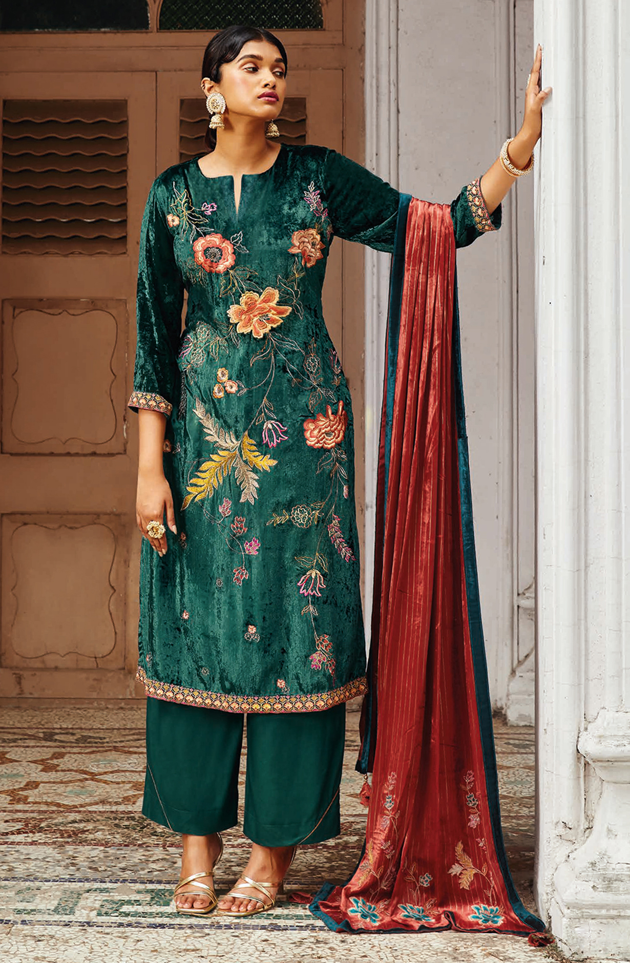 Bottle Green Beautiful Pure Velvet Unstitched Salwar Kameez with Dupatta - GHAC1538