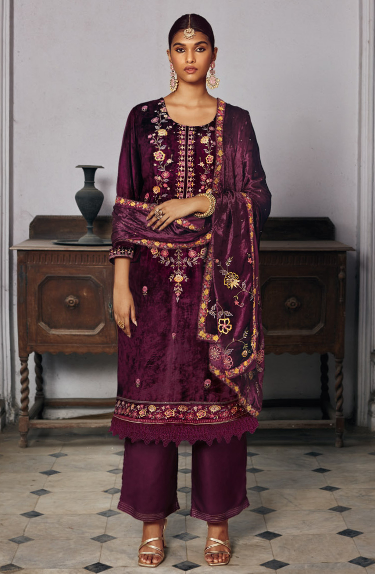 Purple Beautiful Pure Velvet Unstitched Suit with Dupatta - MINC1521