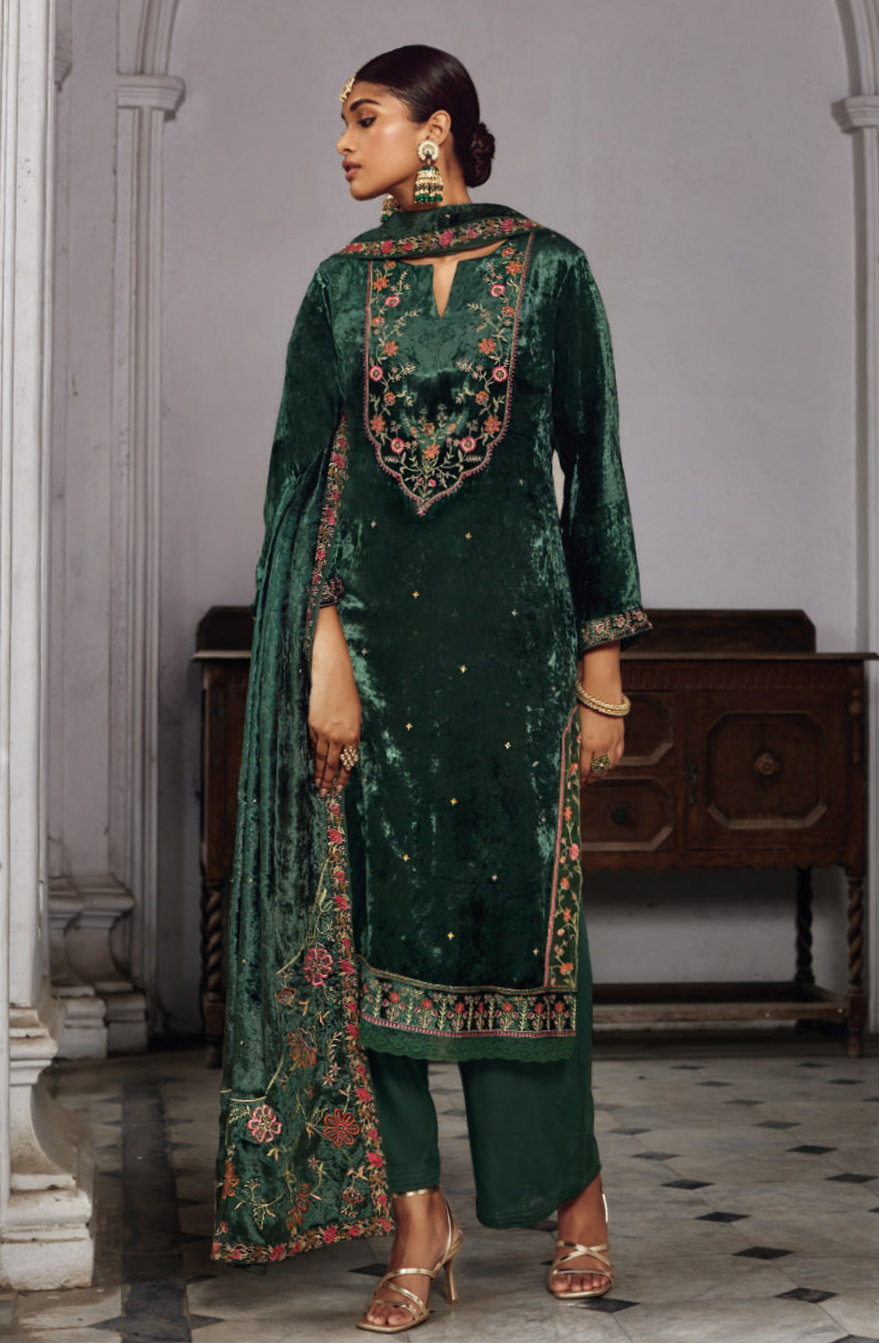 Bottle Green Beautiful Pure Velvet Unstitched Suit with Dupatta - MINC1522