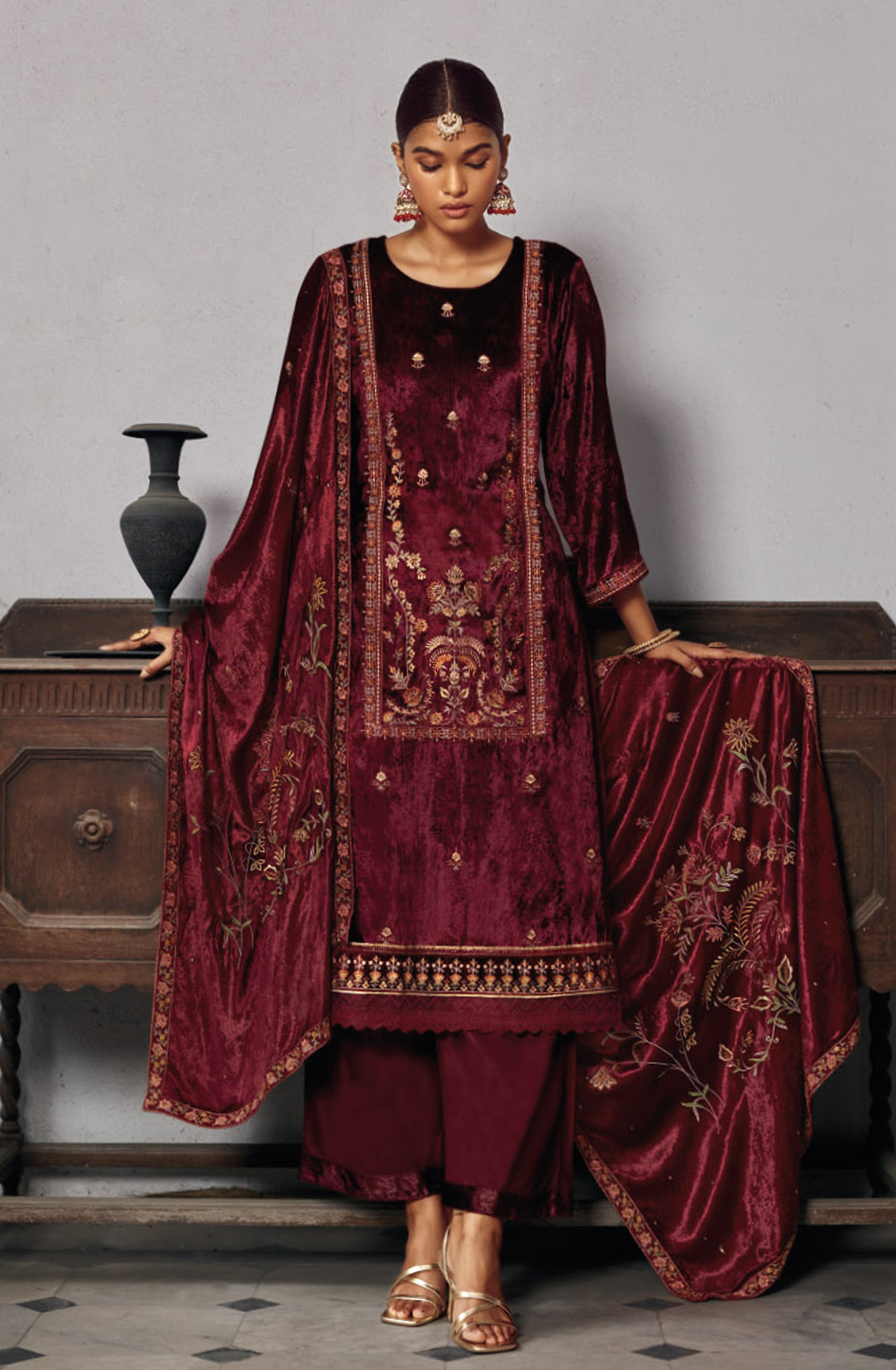 Rose Red Beautiful Pure Velvet Unstitched Suit with Dupatta - MINC1526
