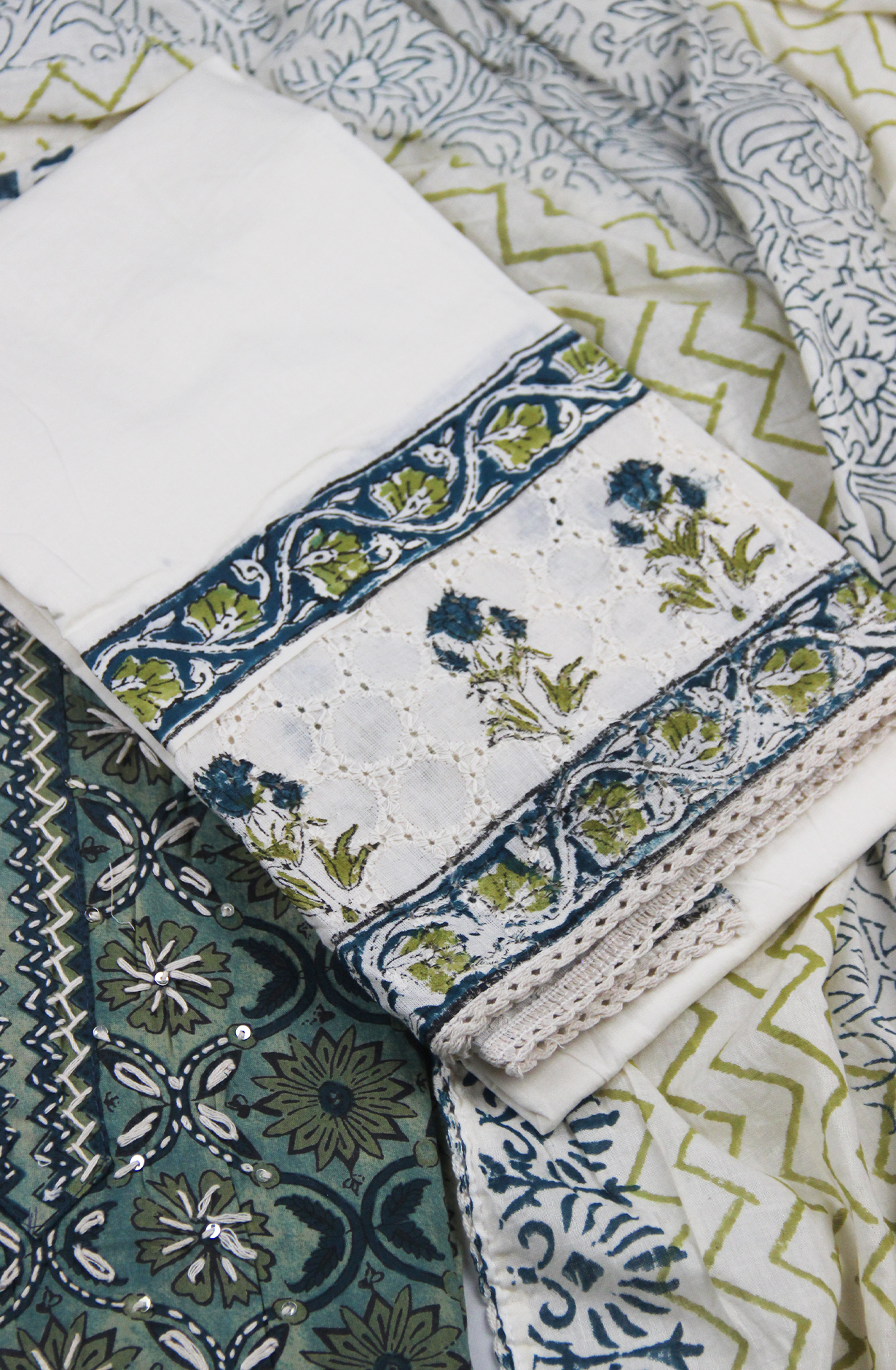 Green Cotton Digital Printed Suit Set with Dupatta - 983-5369-2A