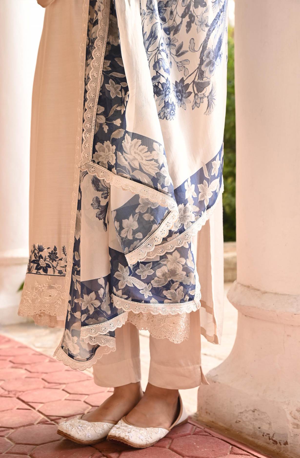 Pure Muslin Salwaar Kameez with Organza Dupatta - FAN2203B