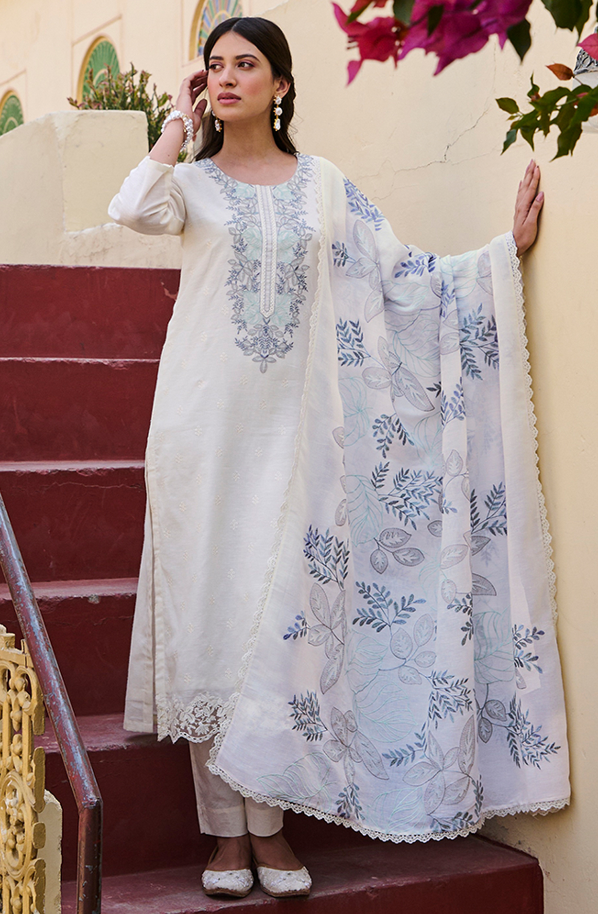 Off-white Luxury Linen Embroidered Salwar Kameez with Trendy Dupatta - FUS2216B