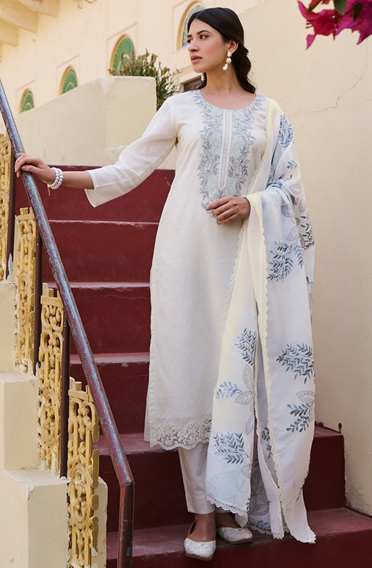 Off-white Luxury Linen Embroidered Salwar Kameez with Trendy Dupatta - FUS2216B