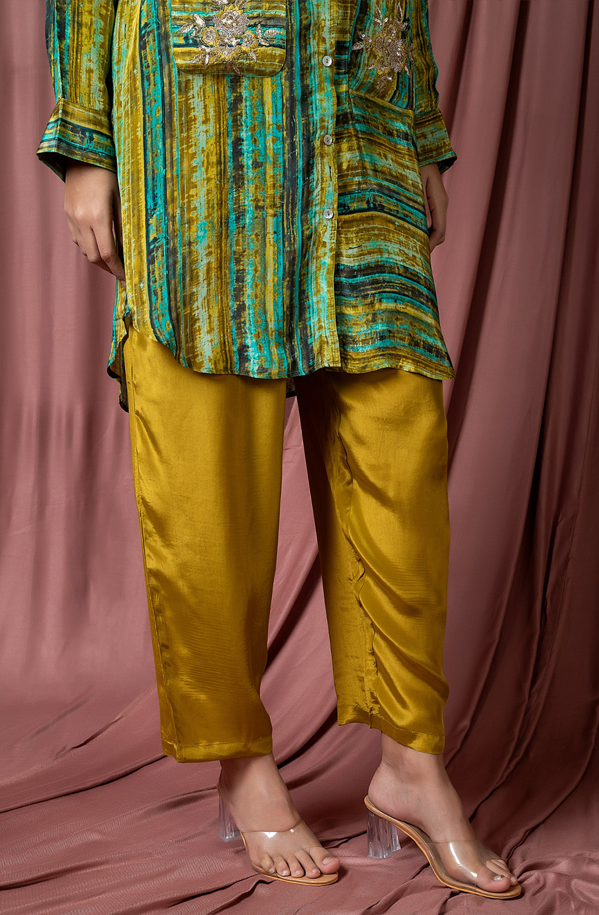 GEO GLAM Crepe Mehndi Green Printed Tunic Collar Neck Co-ord Set - GLANCDS045 - Available Size L XXL