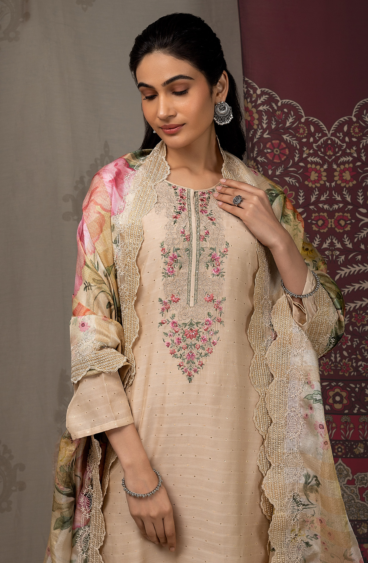 Beige Muslin Beautiful Salwar Kameez with Organza Dupatta - GLO1851