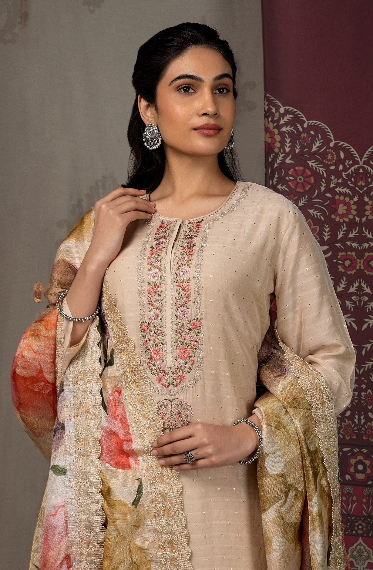 Beige Muslin Beautiful Salwar Kameez with Organza Dupatta - GLO1852