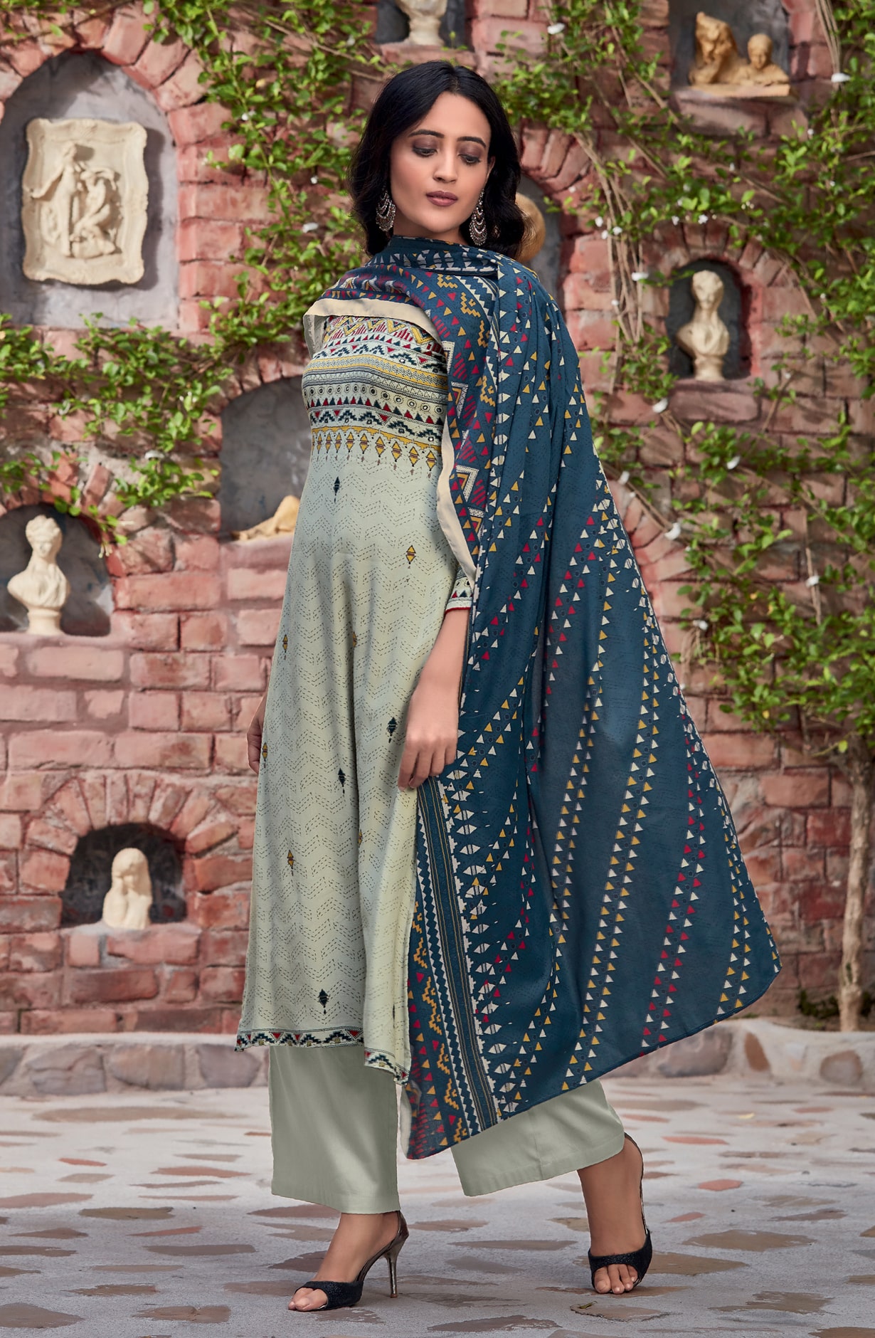 Light Green Unstitched Cotton Salwar Suit with Dupatta - GLZ953