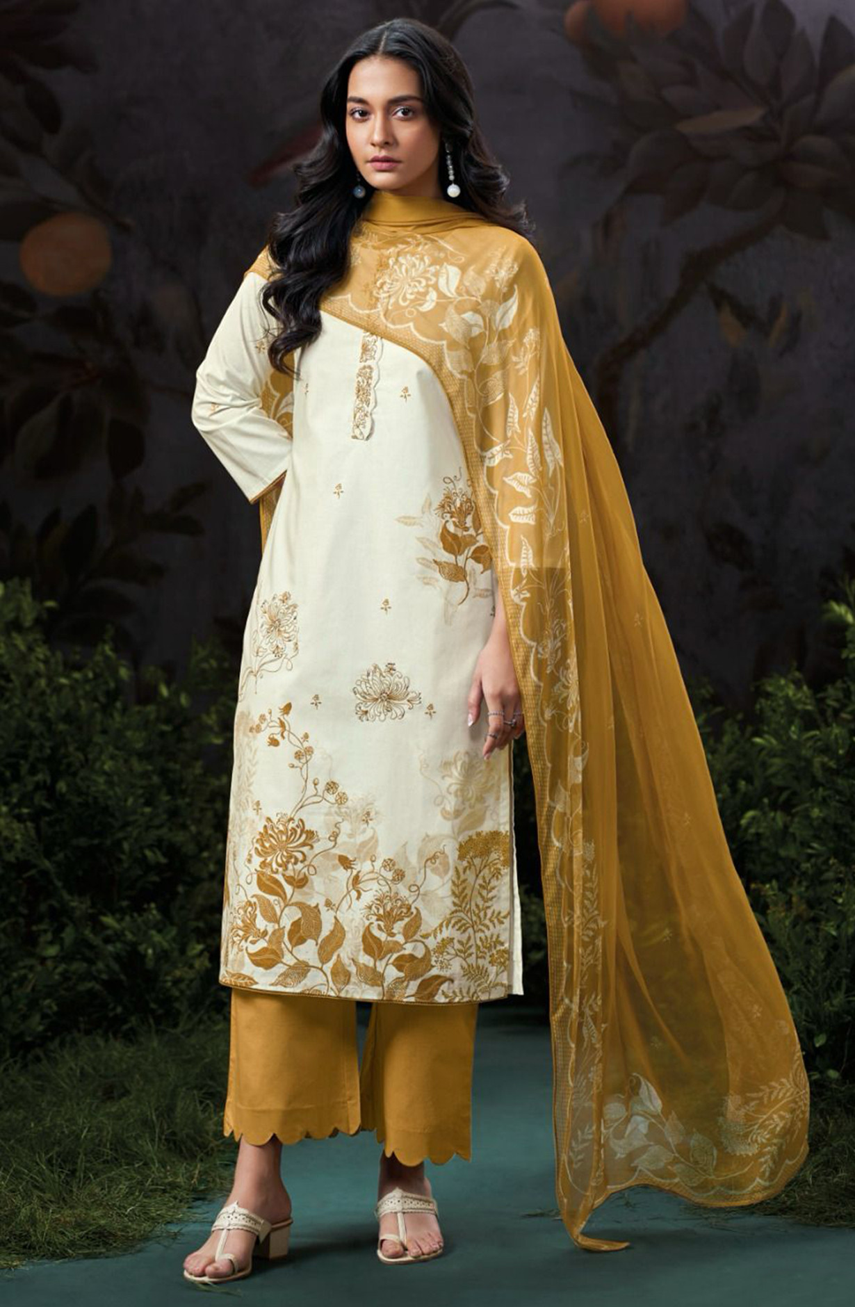 Cotton Suit Set with Pure Chiffon Dupatta - HAYS3267A
