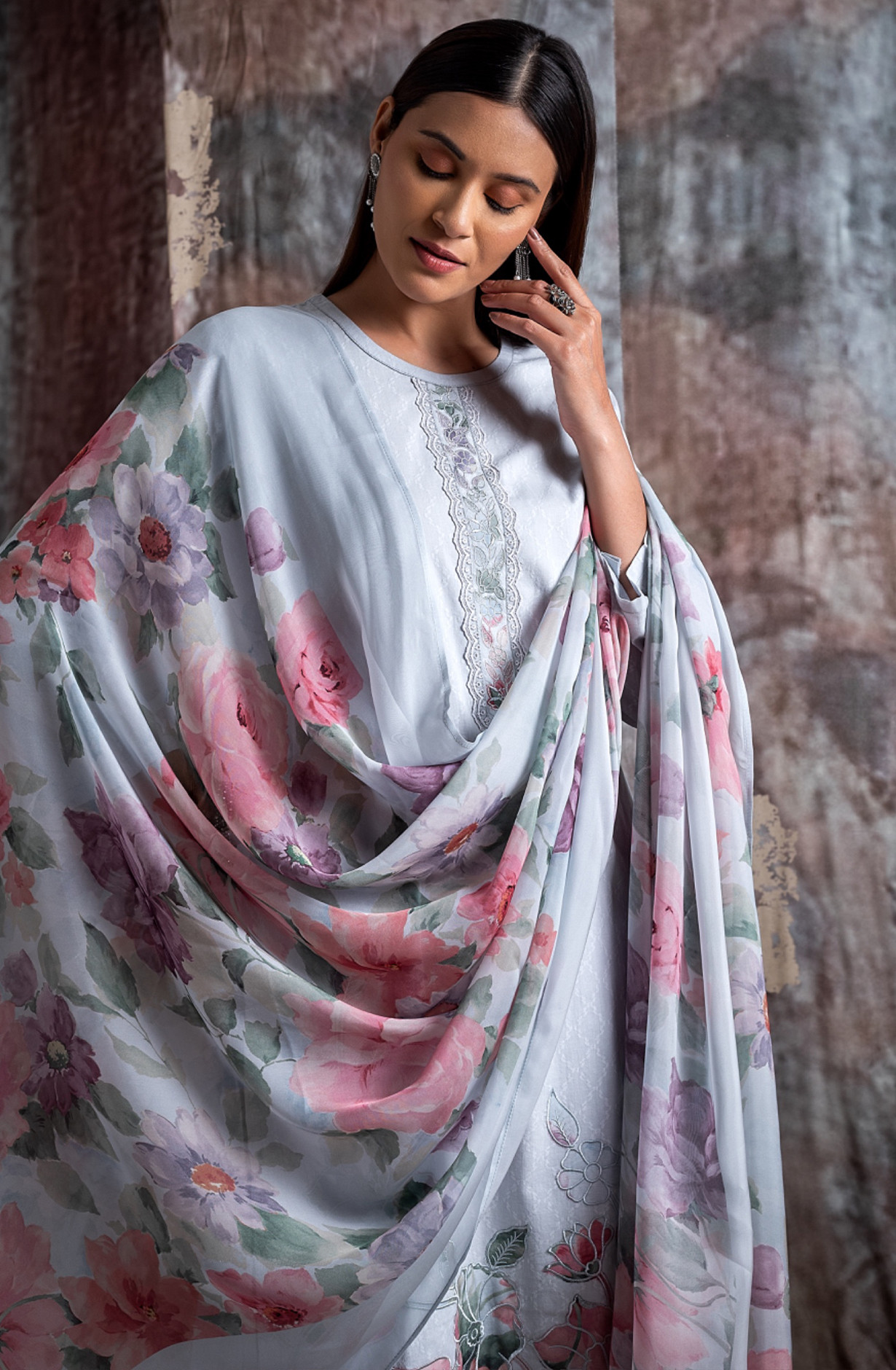 Cotton Suit Set with Beautiful Organza Dupatta - HUM2399A