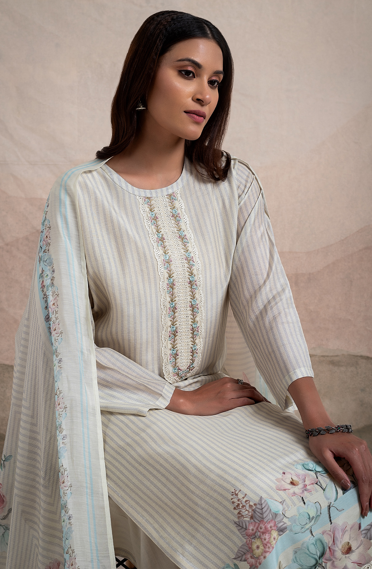 Yellow Exclusive Beautiful Pure Muslin Unstitched Salwar Suit Dupatta - ITH2257C