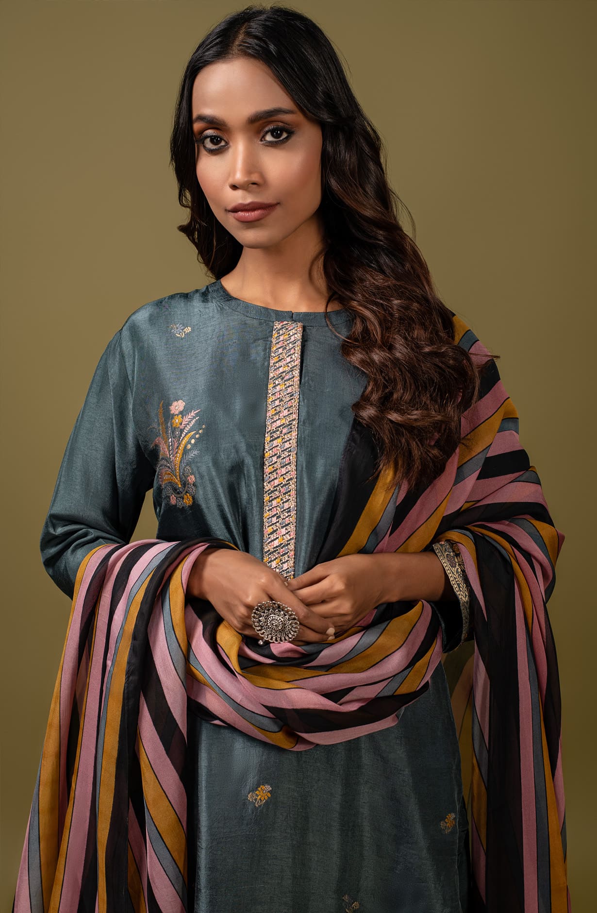 Grey Silk Exclusive Unstitched Salwar Kameez Suit-set with Organza Dupatta - KET1640B