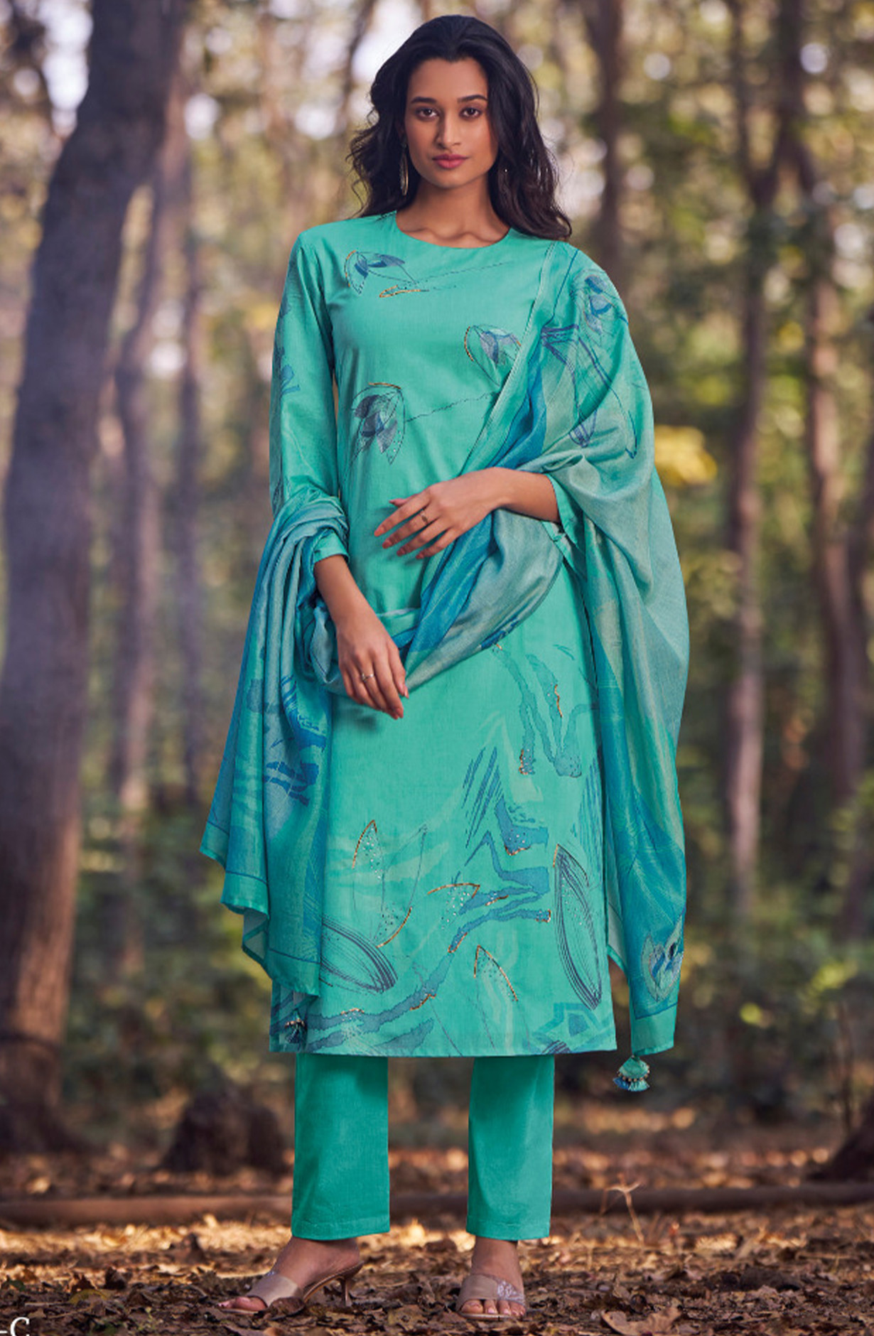 Firozee Lawn Cotton Suit Set with Muslin Dupatta - LUM4051C