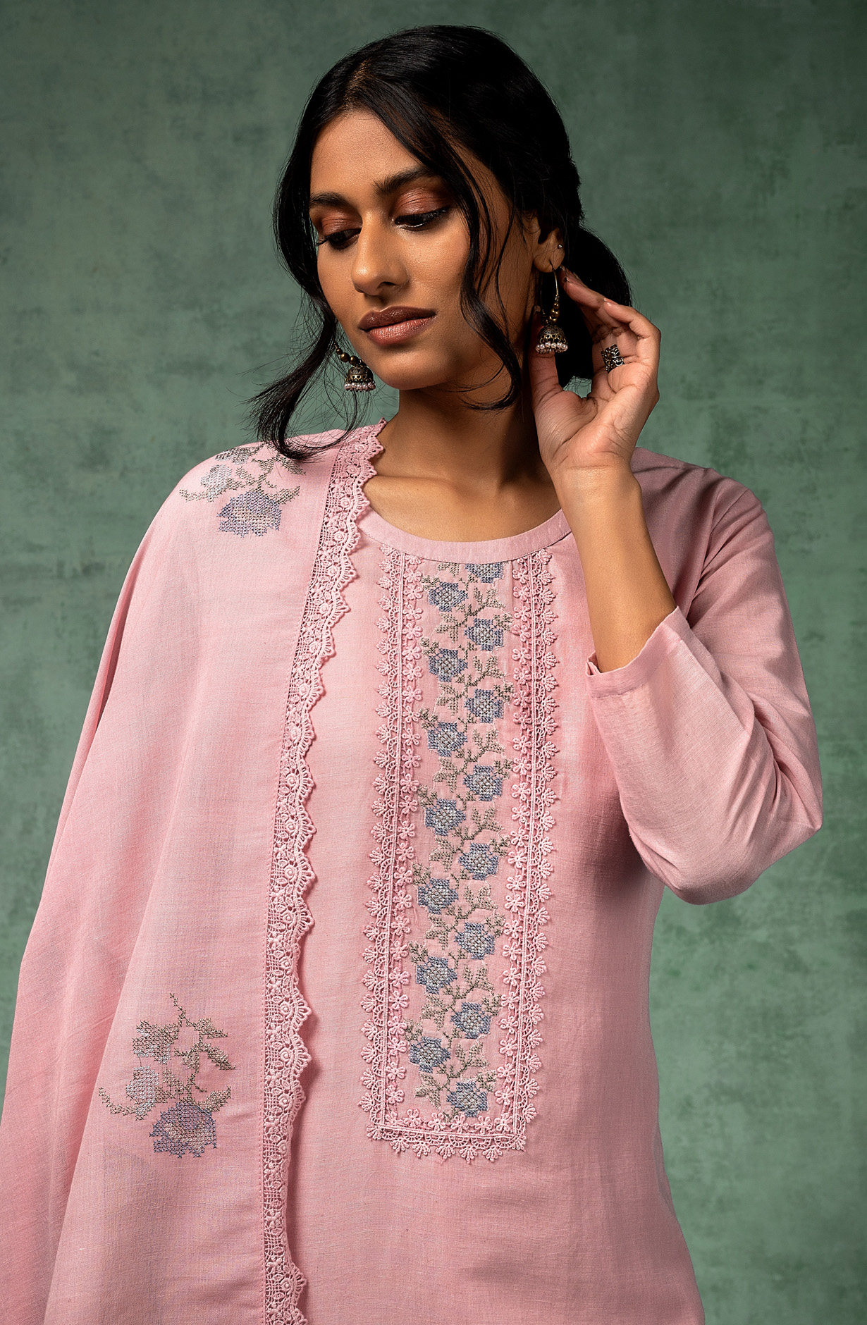 Pink Linen Exclusive Embroidered Salwar Kameez - MAL1779A