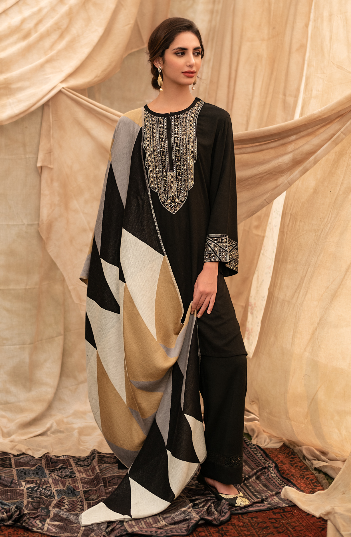 Black Pure Pashmina Unstitched Salwar Suit with Stole Dupatta - MAN5628