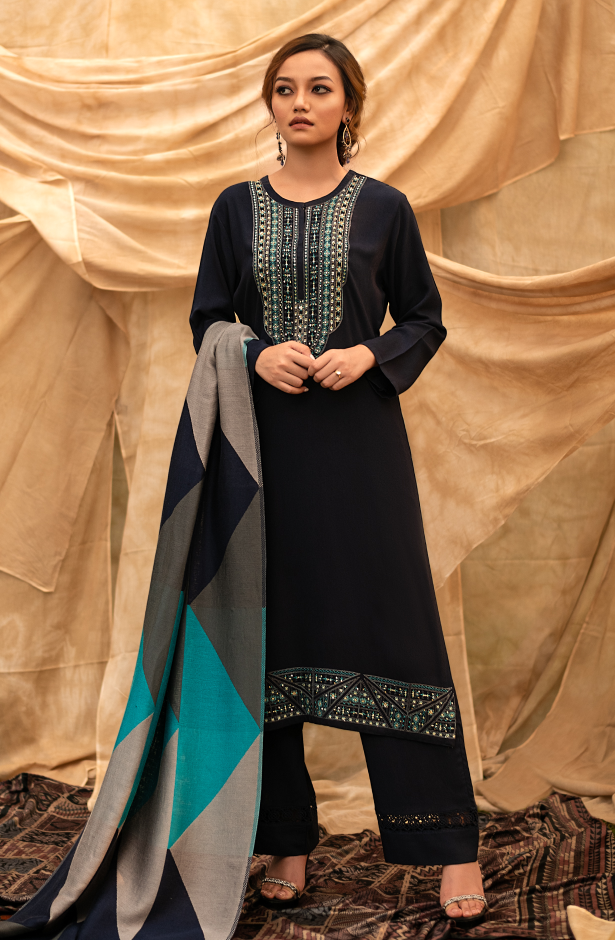 Blue Pure Pashmina Unstitched Salwar Suit with Stole Dupatta - MAN5629