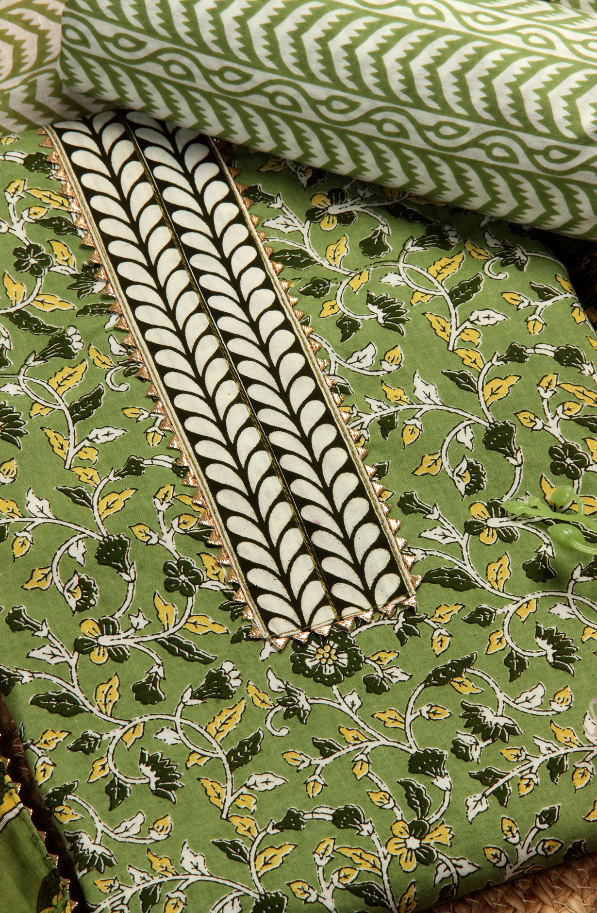 Mehndi Cotton Printed Unstitched Salwar Dress Material - MANCHALI-60D