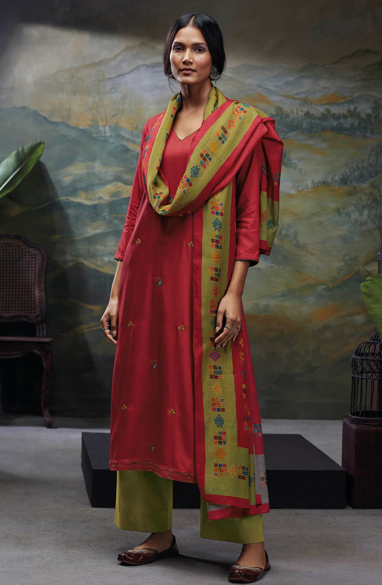 Maroon Spun Winterwear Unstitched Salwar Suit-set - DELC1293