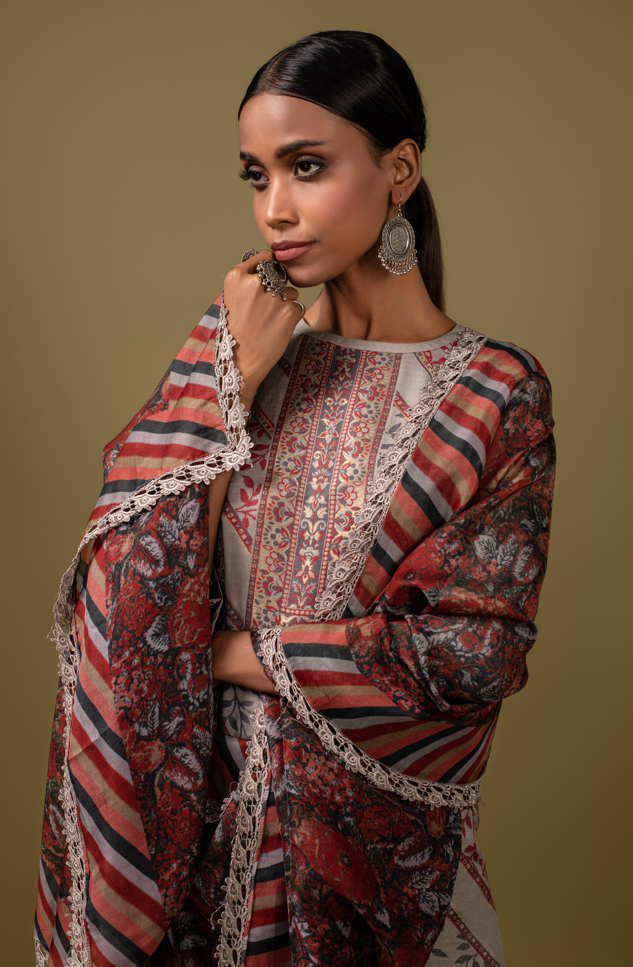 Grey Linen Silk Exclusive Salwar Kameez with Organza Dupatta - MED1635A