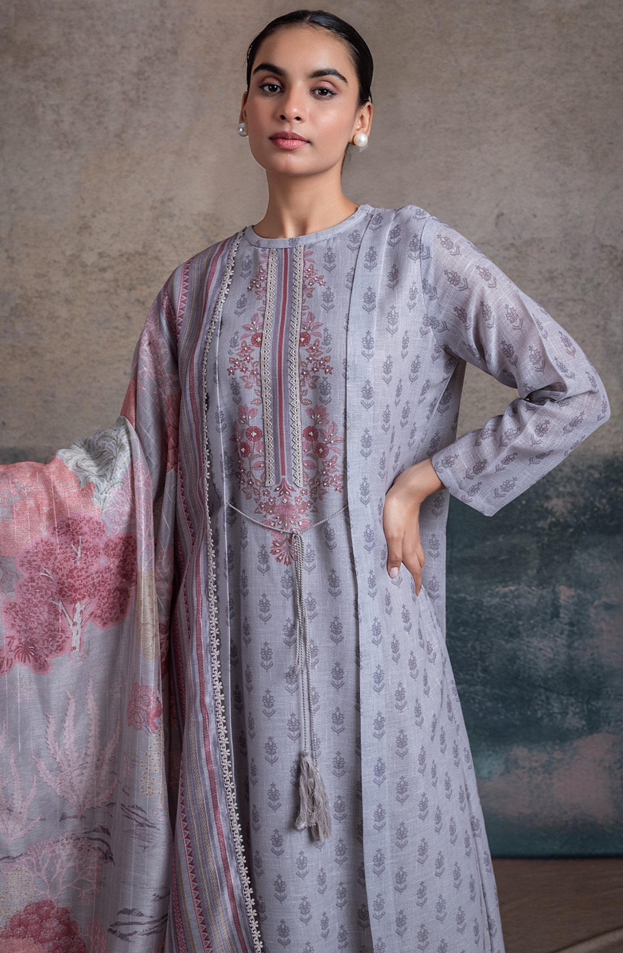 Grey Linen Digital Printed Suit with Dupatta - MIR2502C